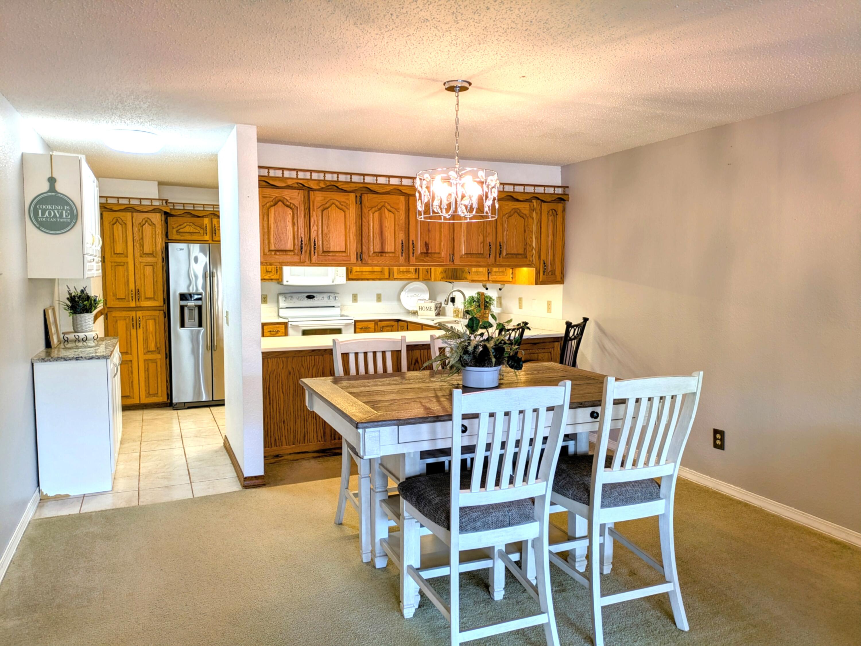 150 Sunken Forest Dr. 8-206 Property Photo 8