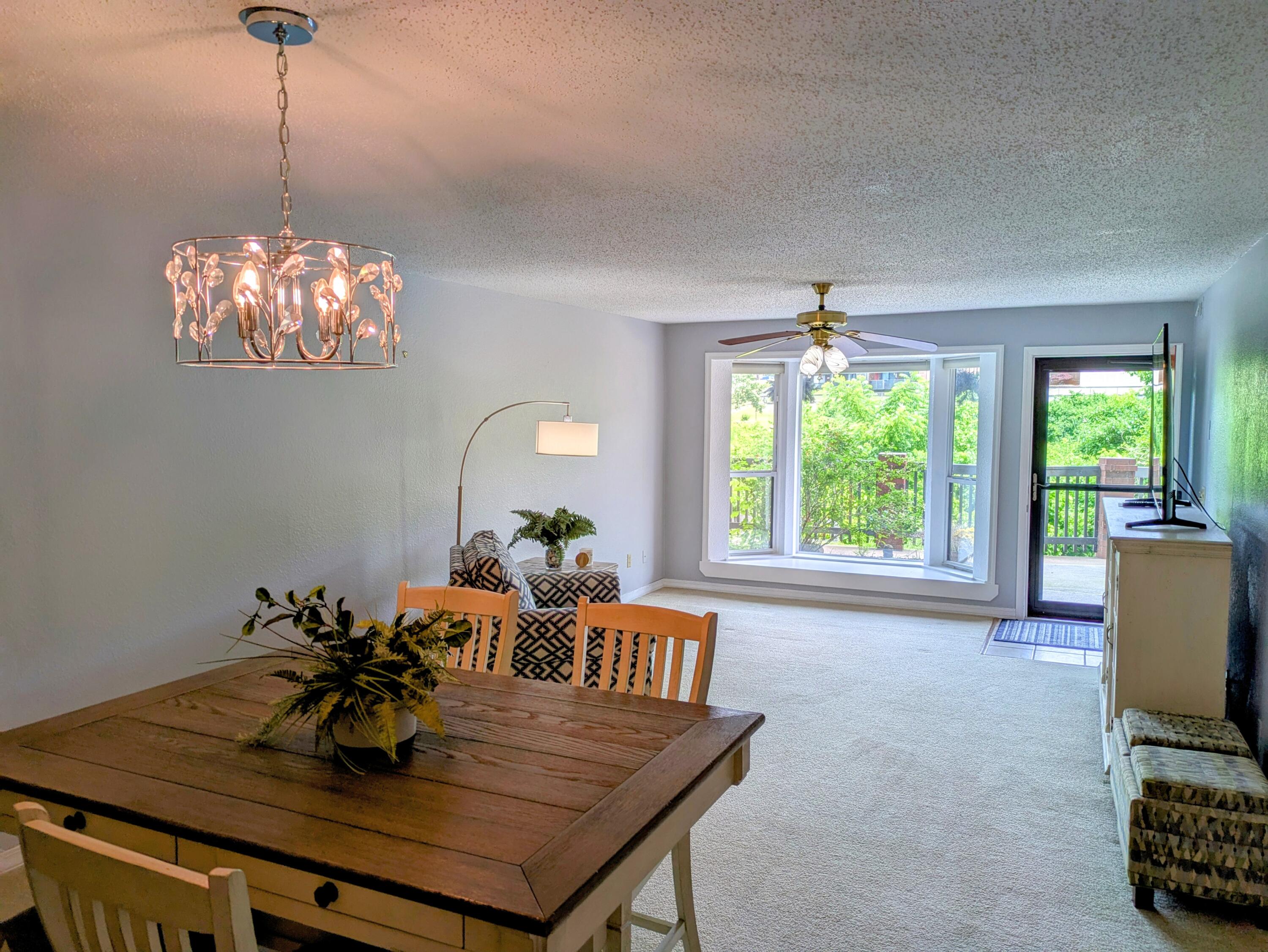 150 Sunken Forest Dr. 8-206 Property Photo 10