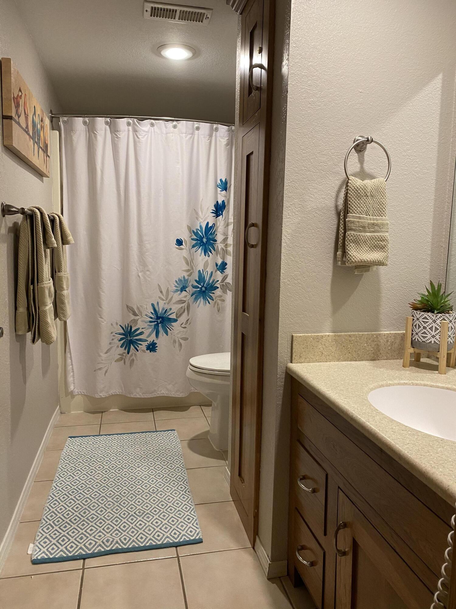 27 Blue Bird Way 3 Property Photo 16