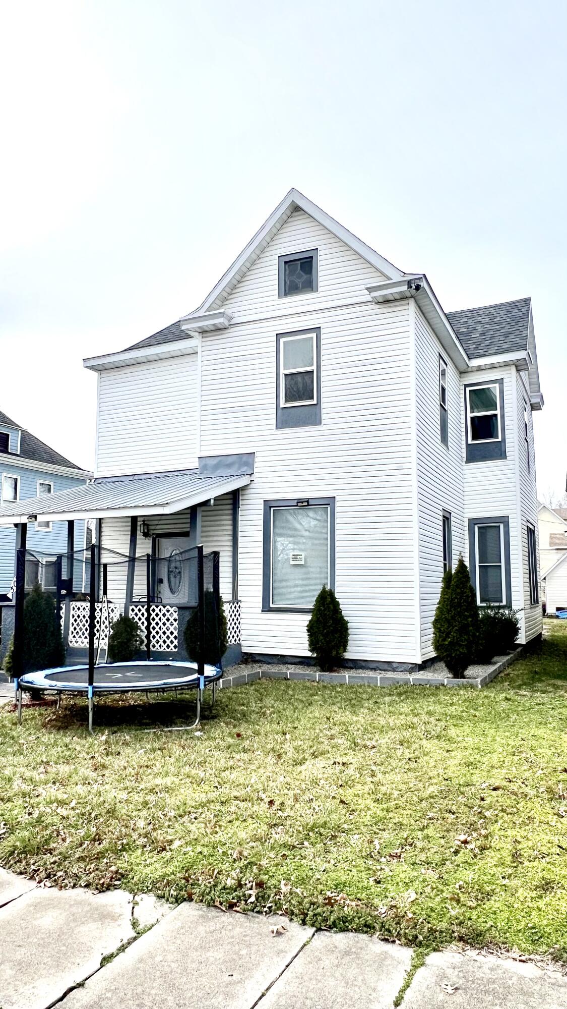 502 7th Street Property Photo 2
