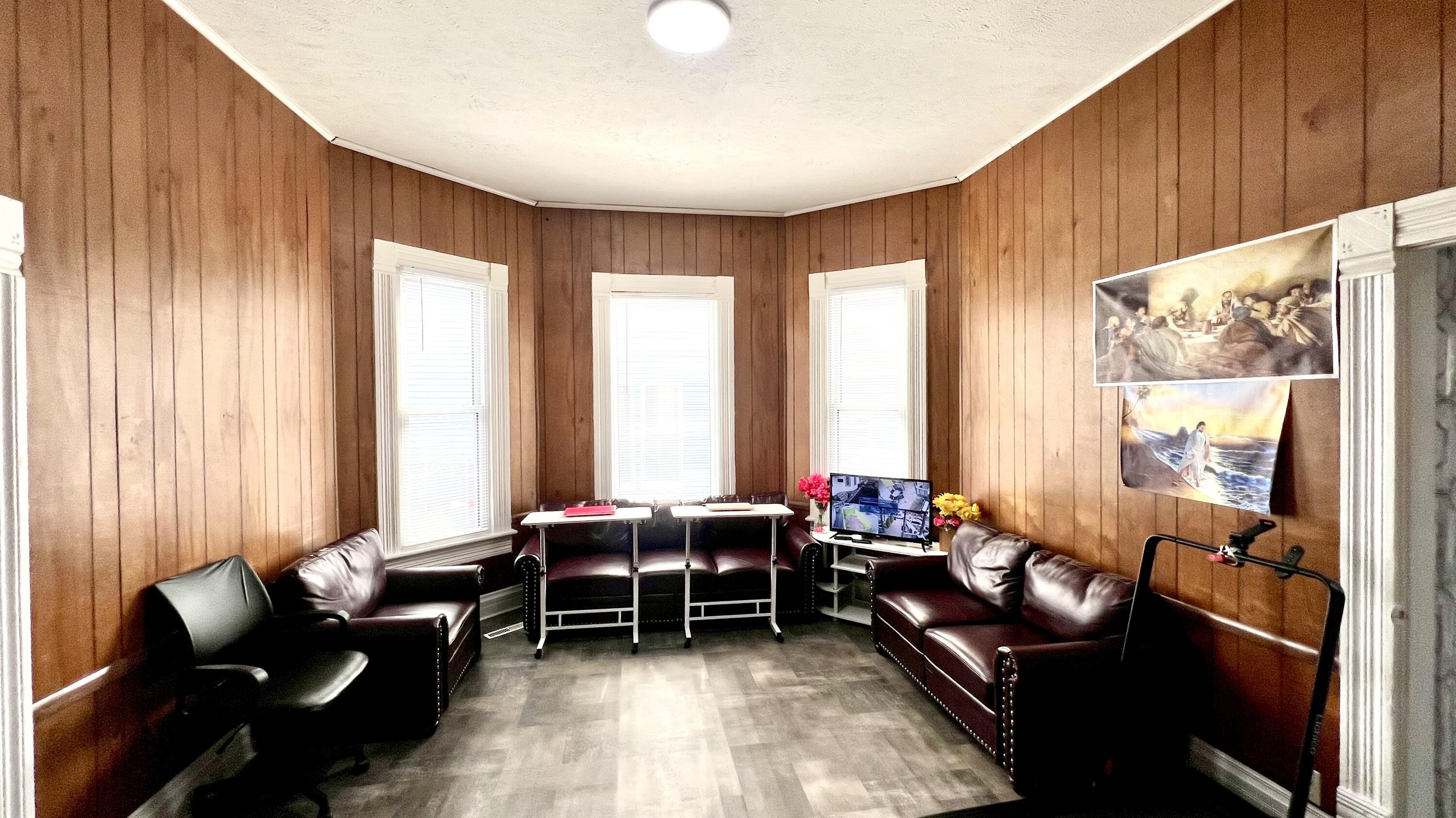 502 7th Street Property Photo 6