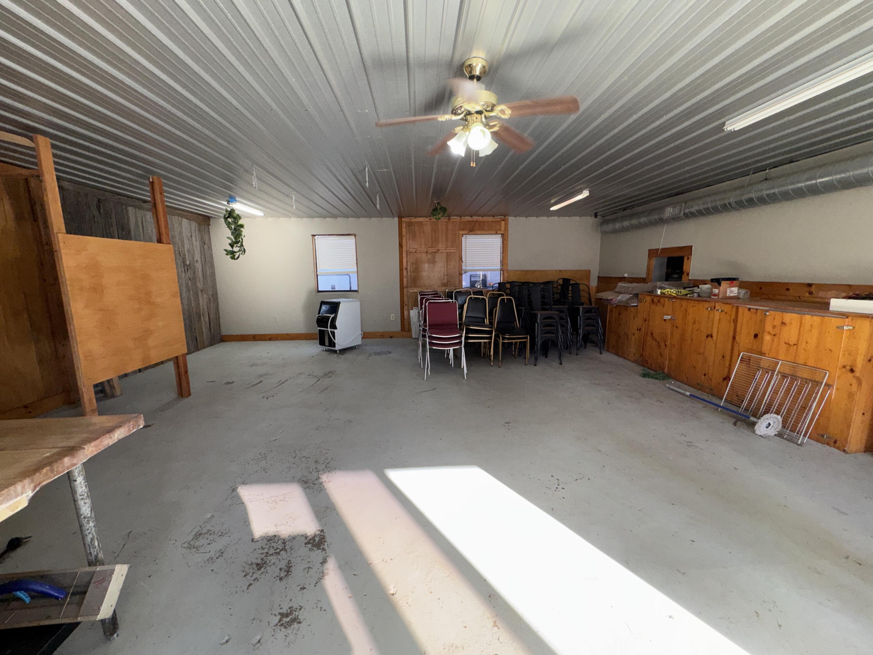 978 North State Highway 39 Property Photo 22