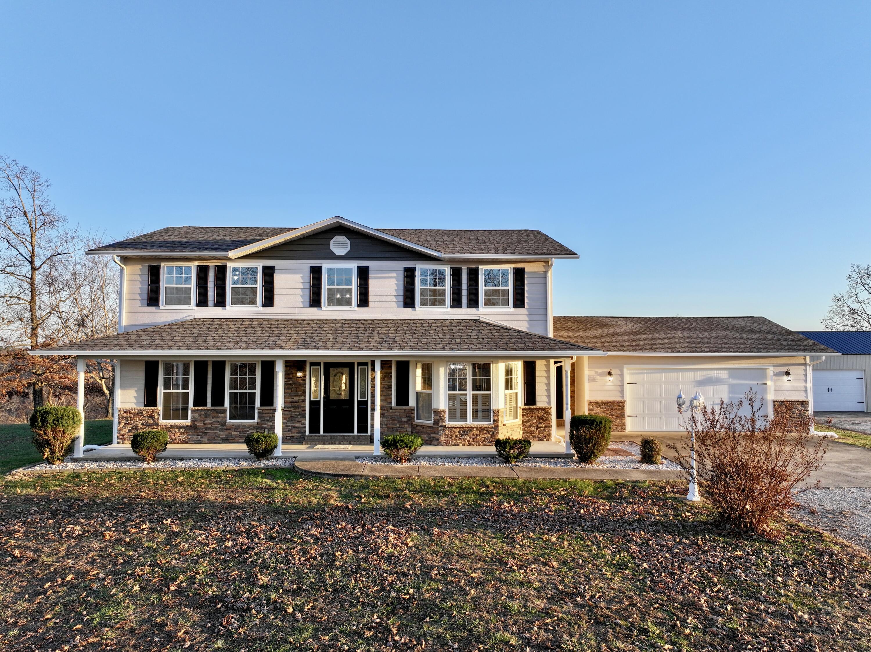 3924 Highway D Property Photo 1