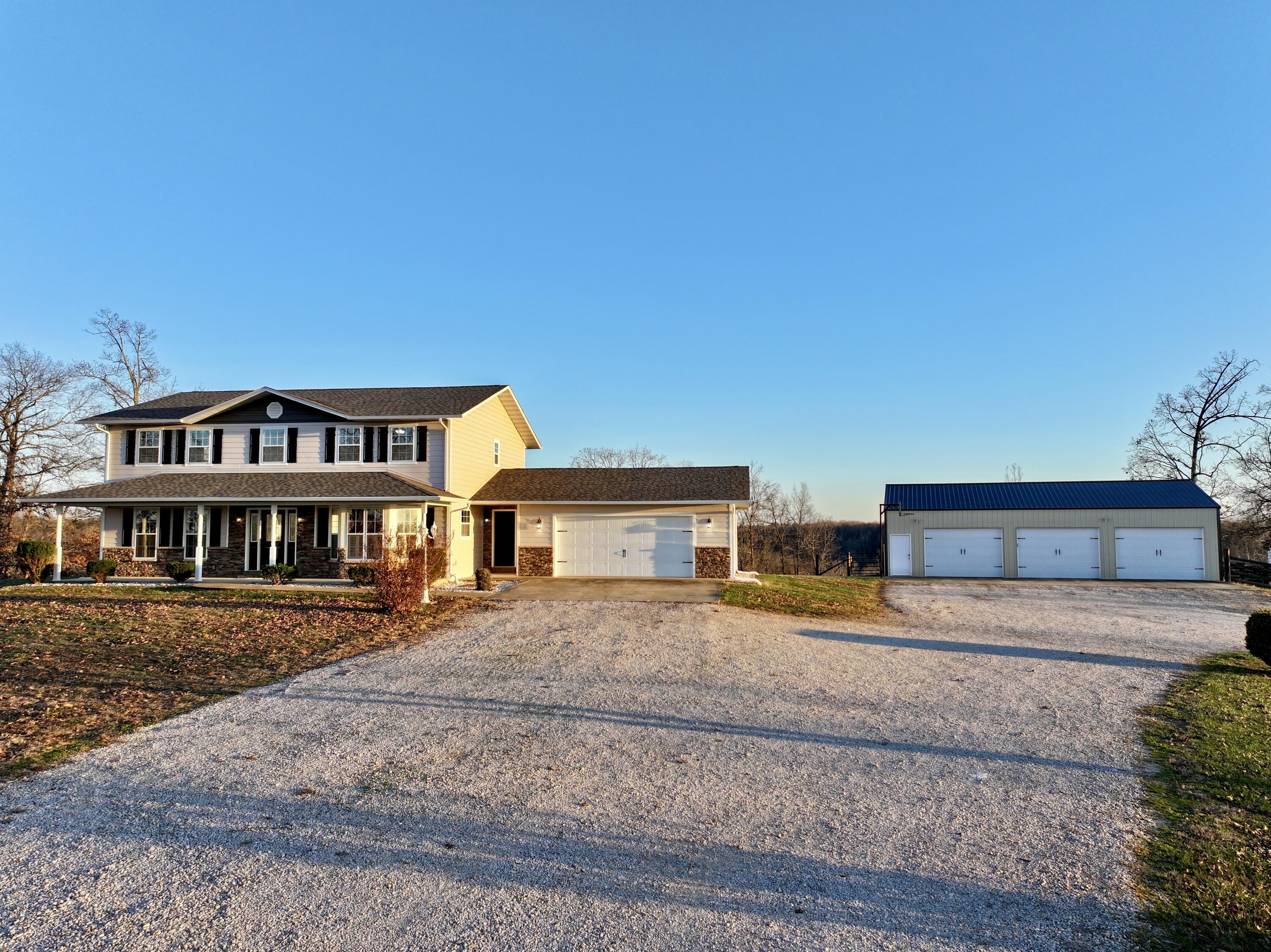 3924 Highway D Property Photo 2