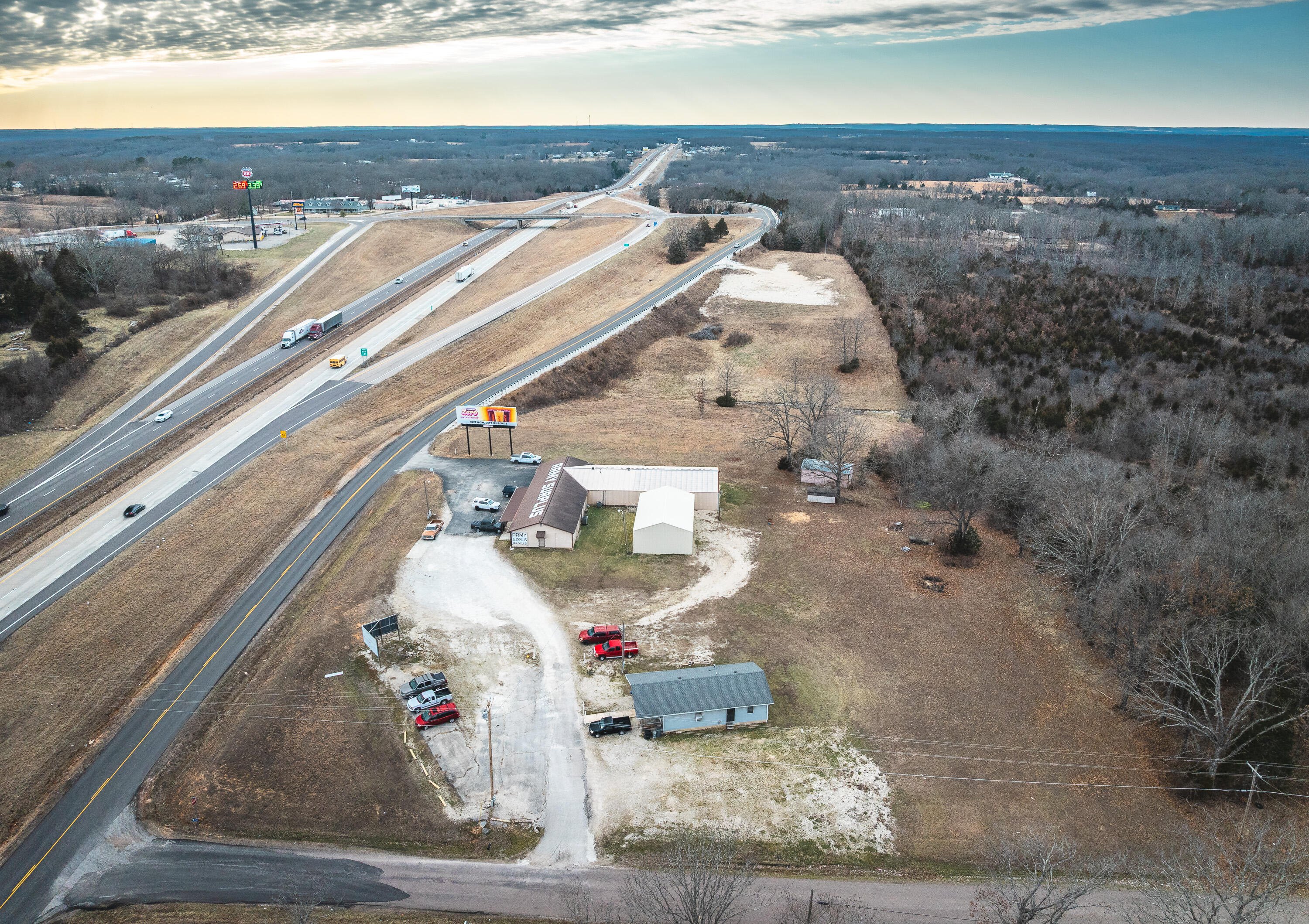 363 Doolittle Outer Road Property Photo 3