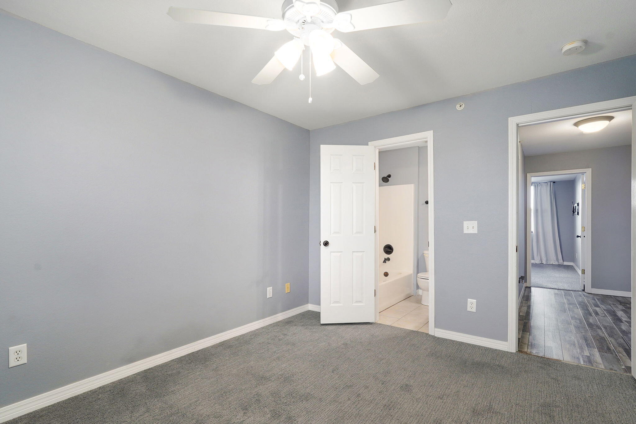 640 East Spring Valley Circle 1 Property Photo 20