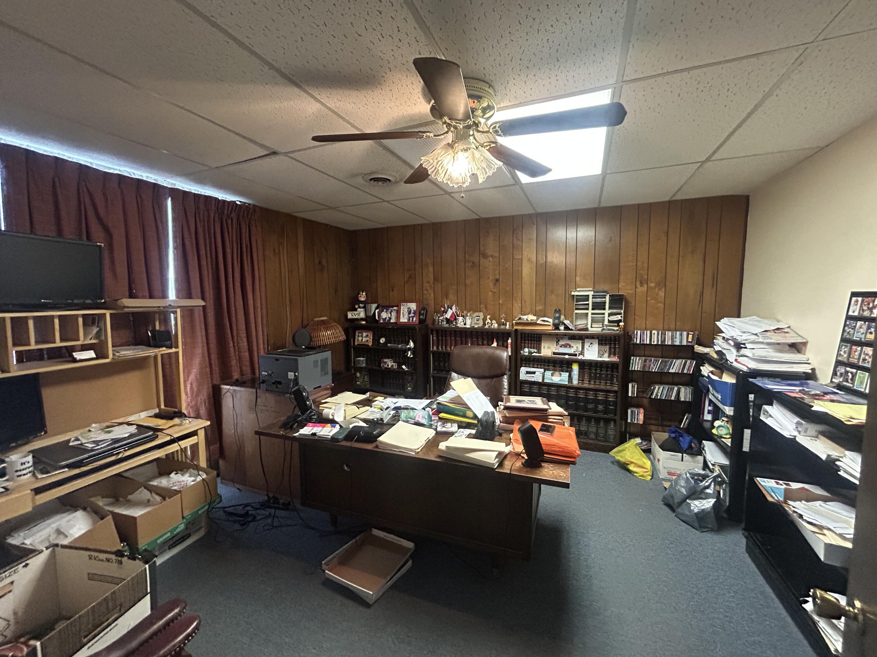 105 North Walnut Street Property Photo 6