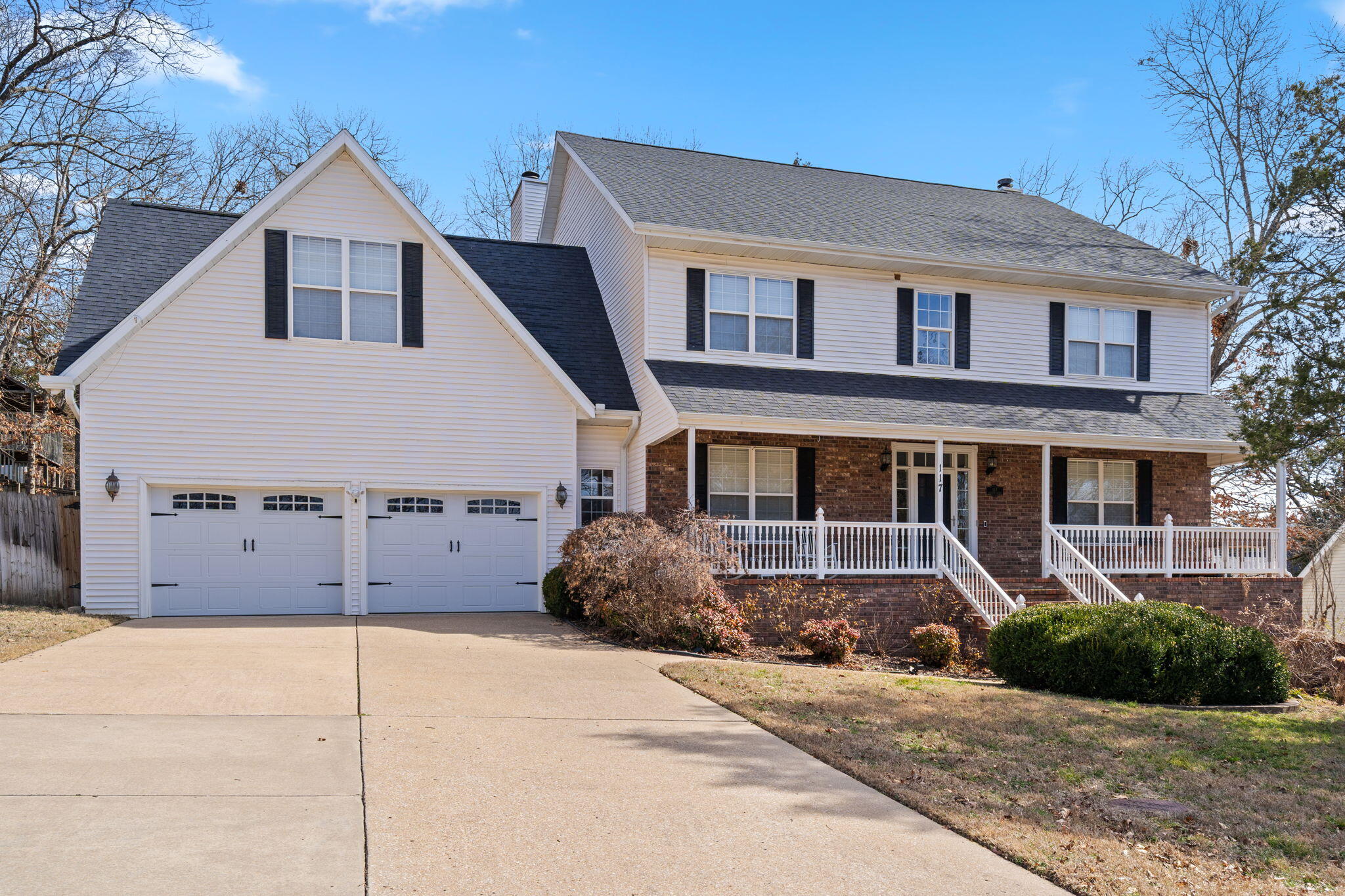 117 Country Bluff Drive Property Photo 6