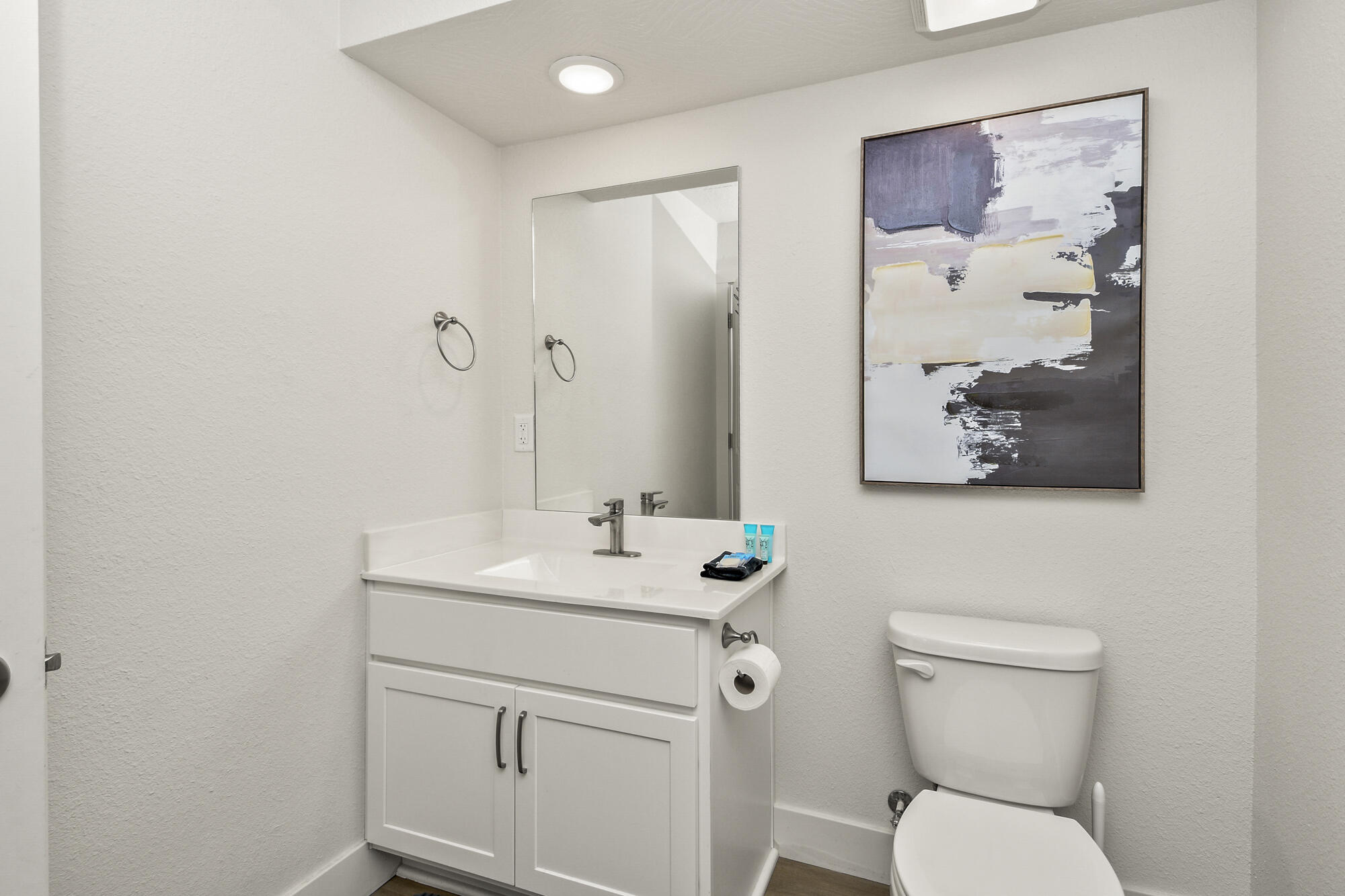 403 Veterans Boulevard 202 Property Photo 16