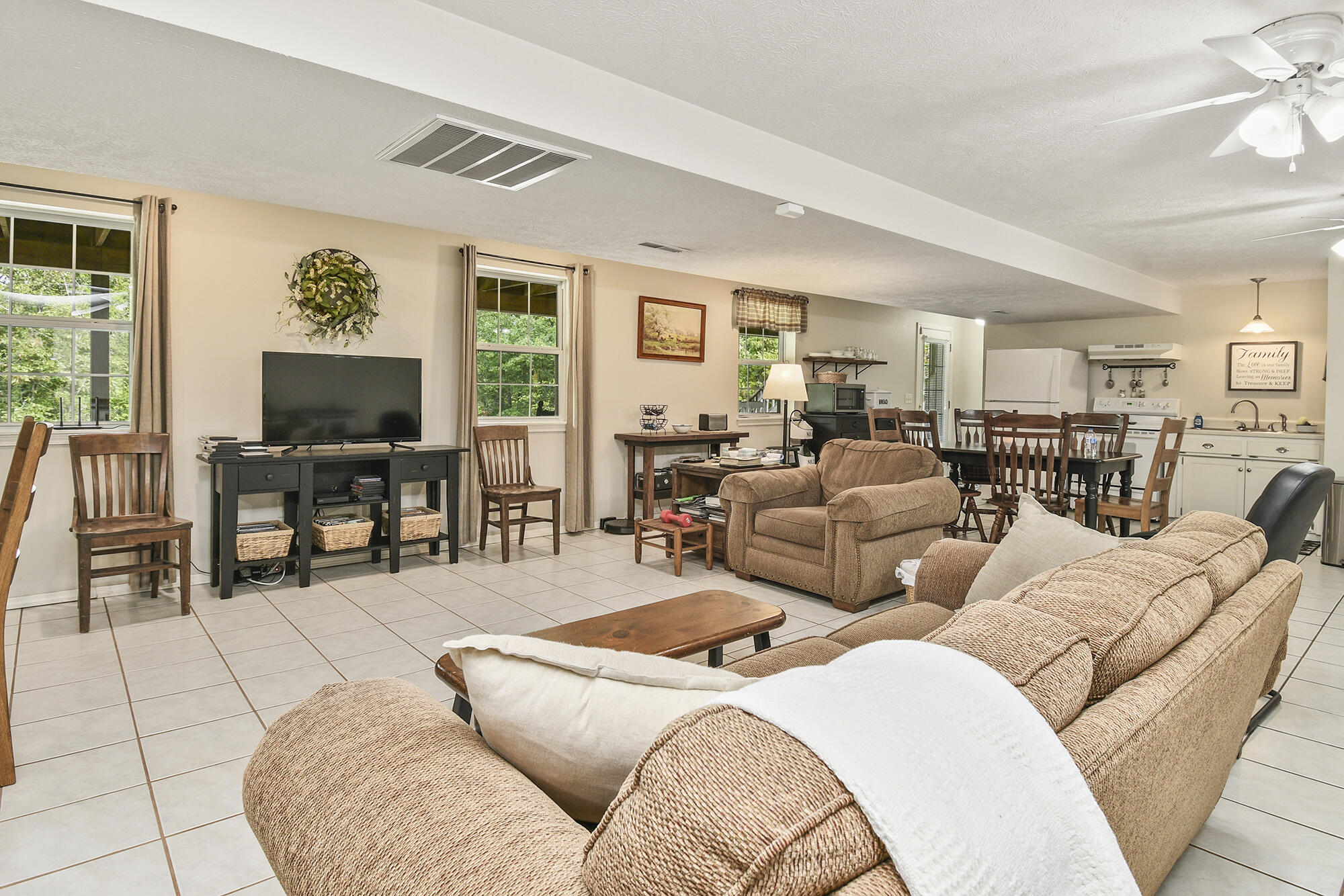 7994 Highway F Property Photo 25