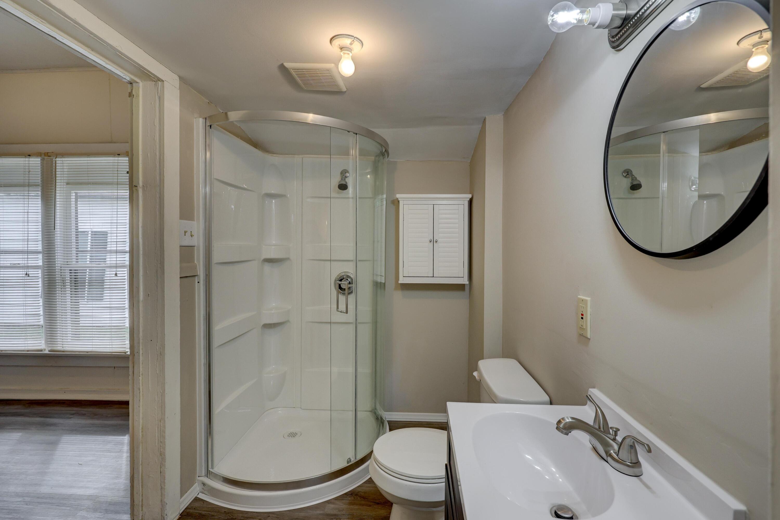 1020 Seneca Avenue Property Photo 31