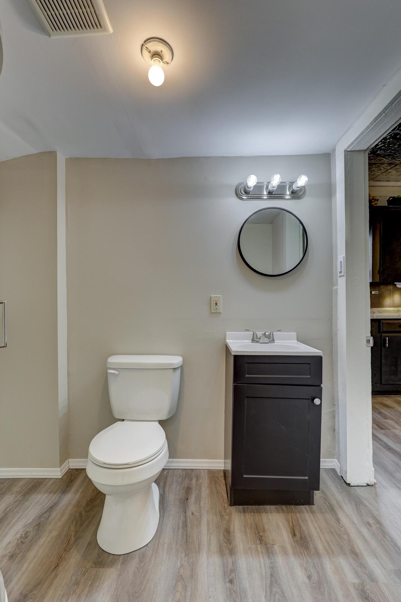 1020 Seneca Avenue Property Photo 33