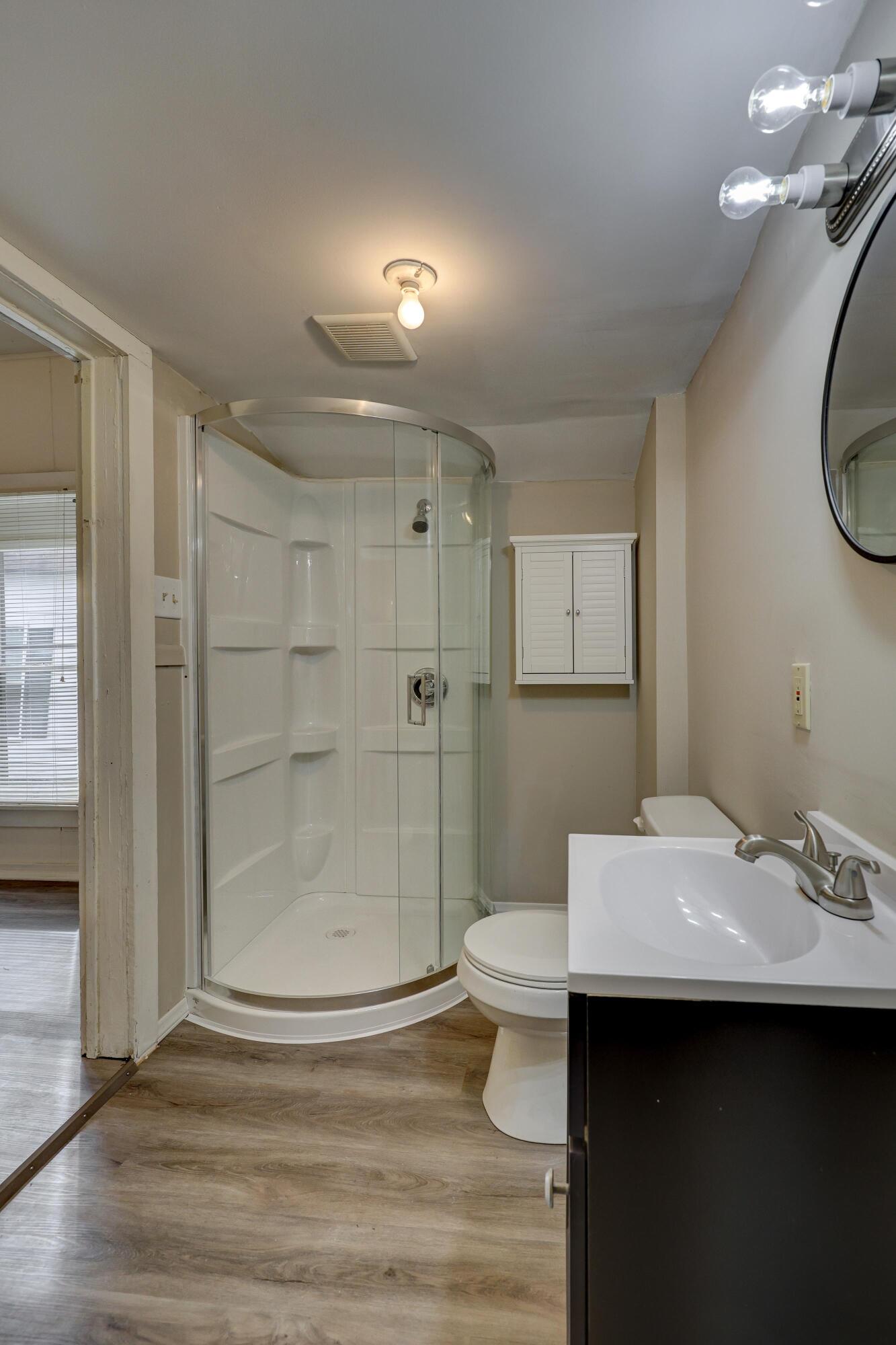 1020 Seneca Avenue Property Photo 34