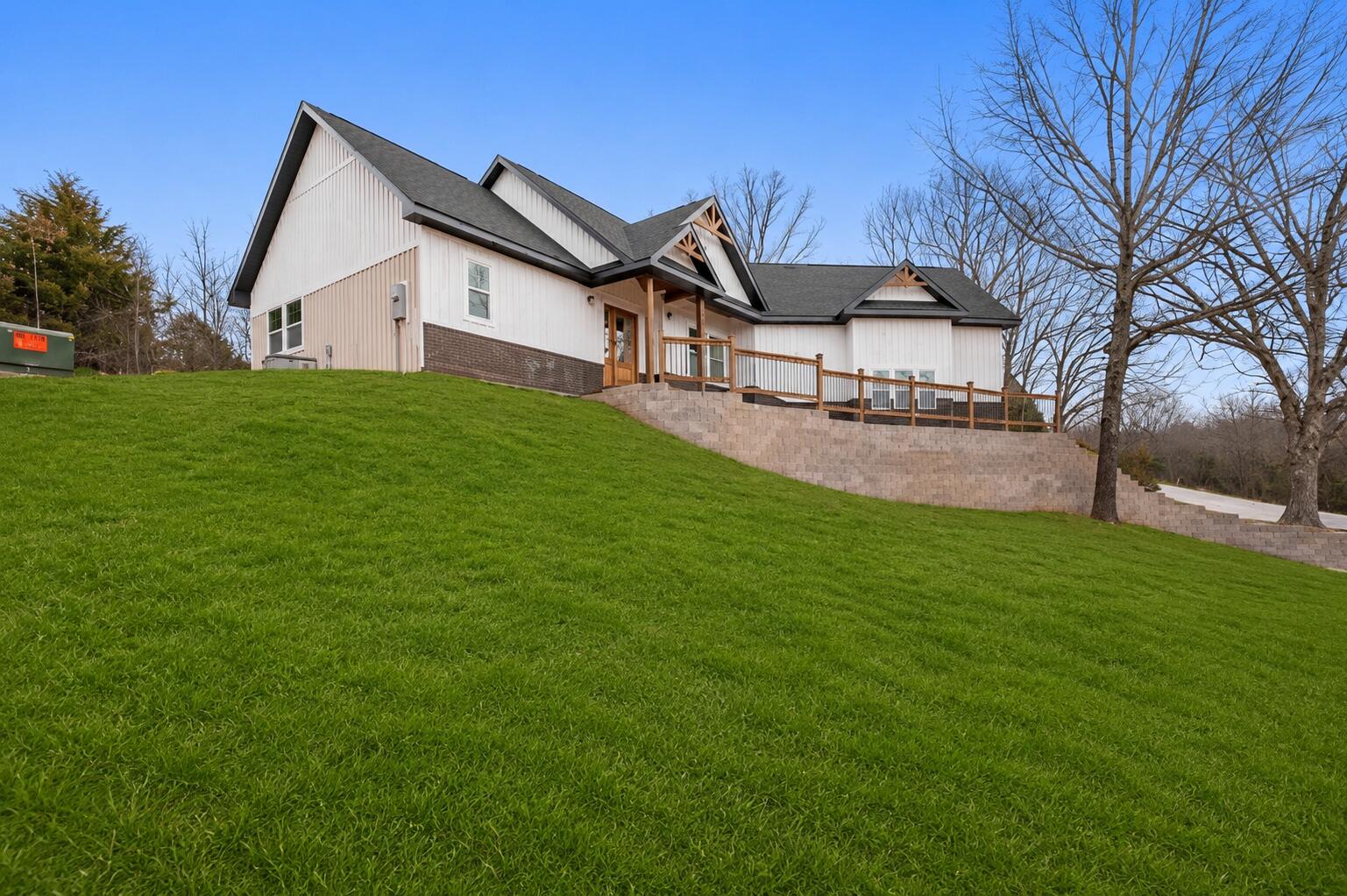 1029 Hanging Branch Ridge Property Photo 5