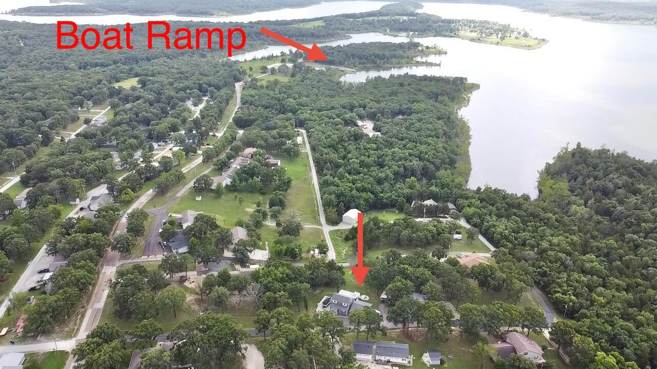 24804 Camelot Drive Property Photo 6