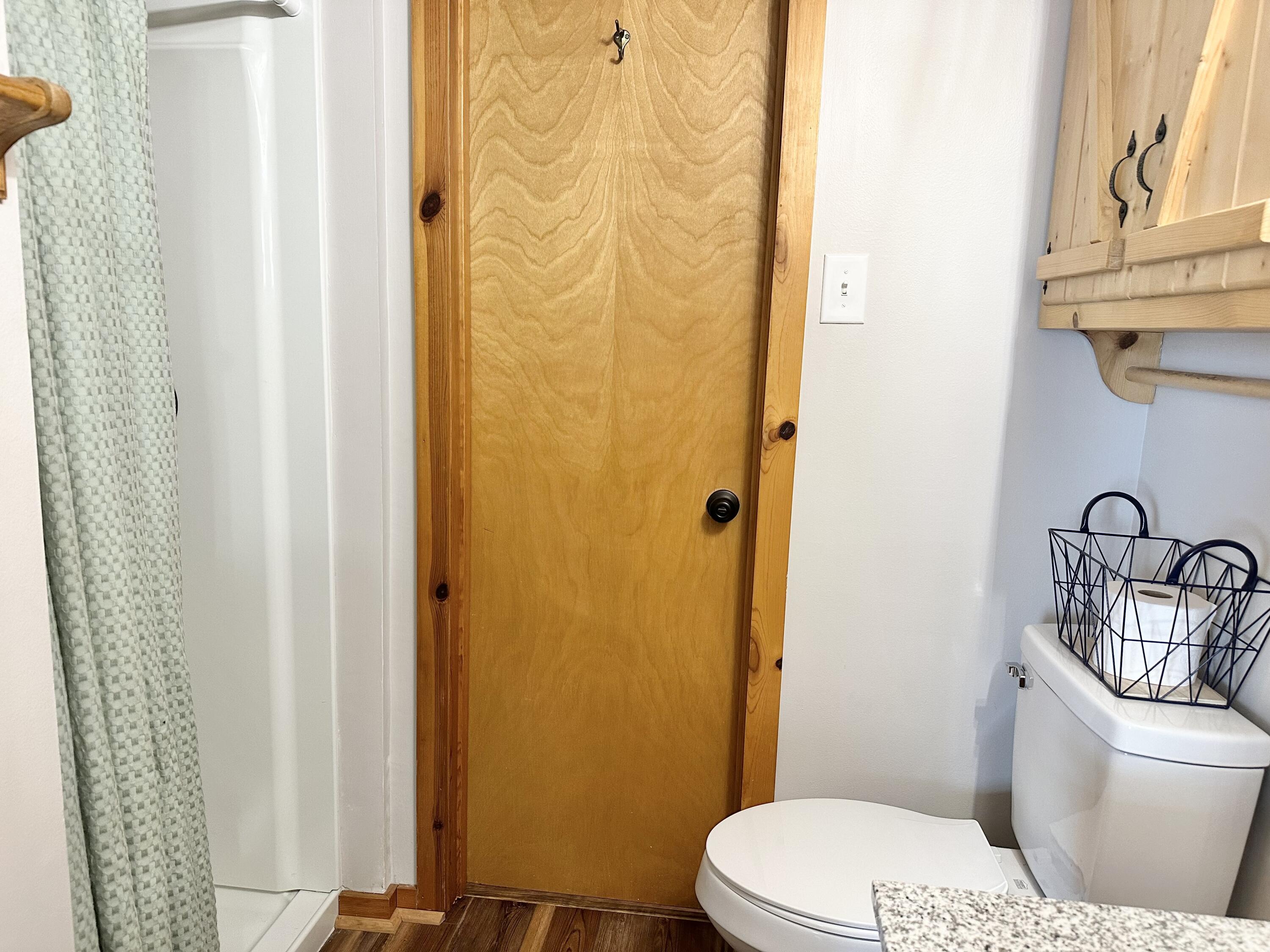 24804 Camelot Drive Property Photo 19