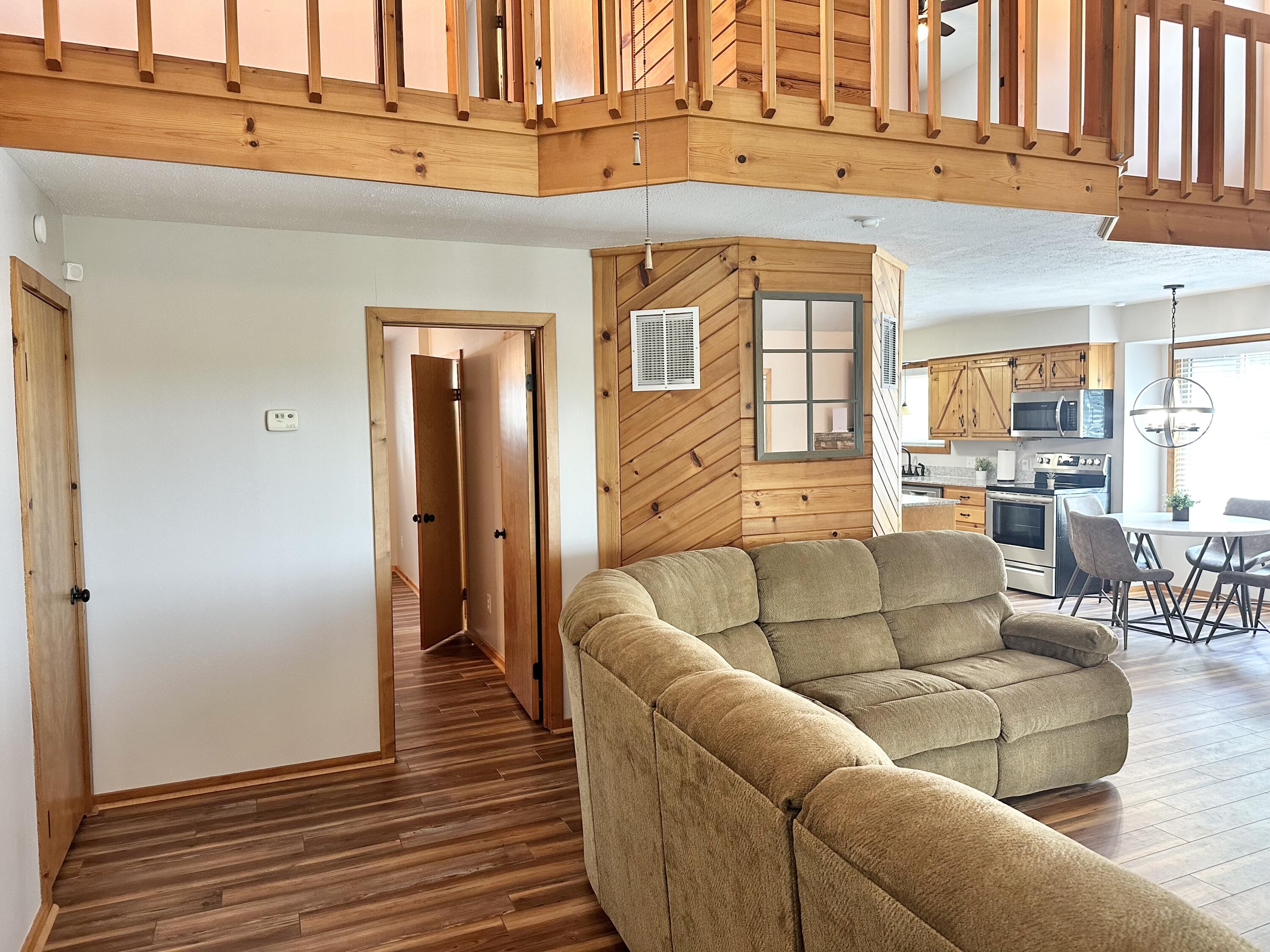 24804 Camelot Drive Property Photo 28