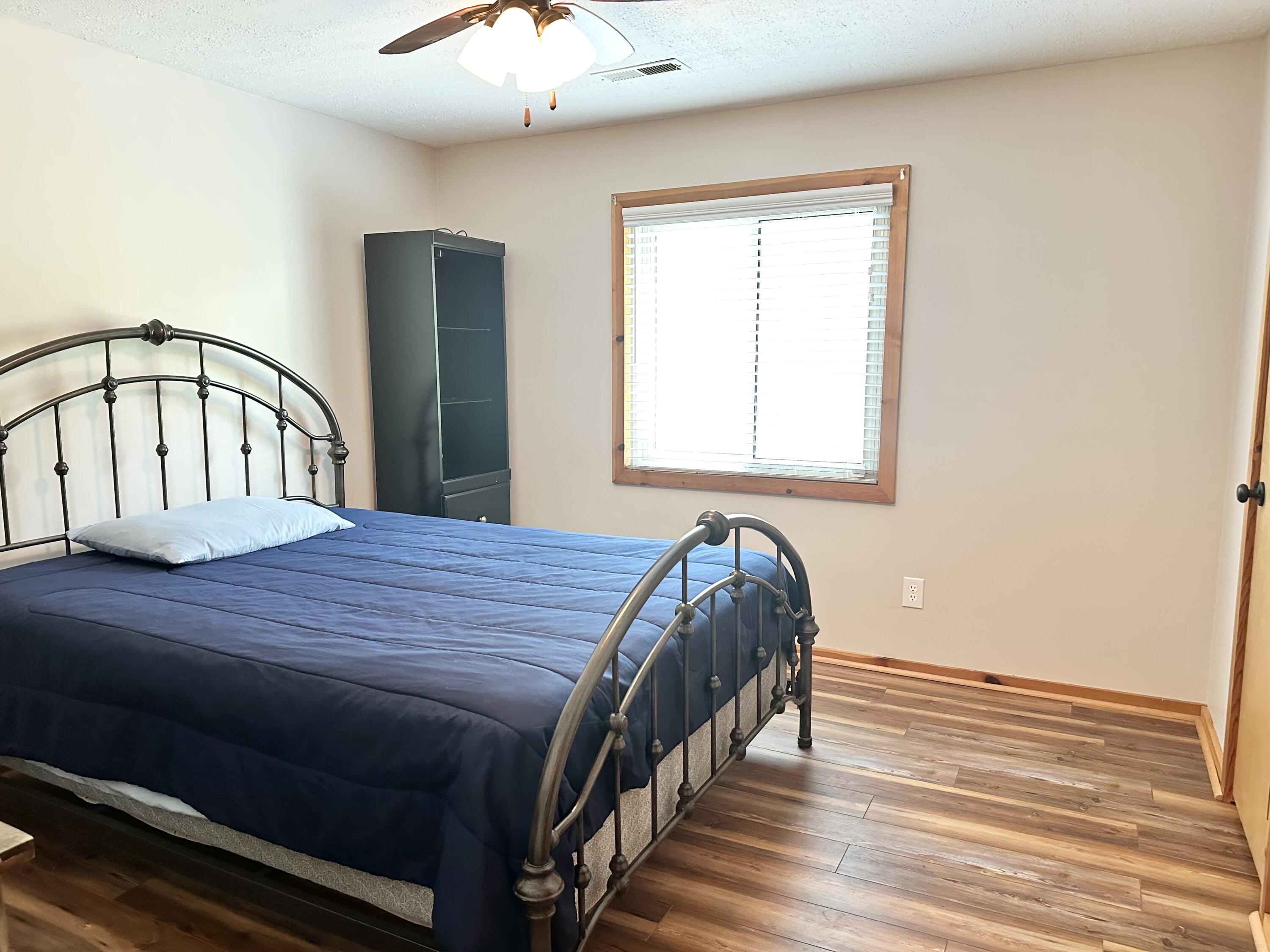24804 Camelot Drive Property Photo 32