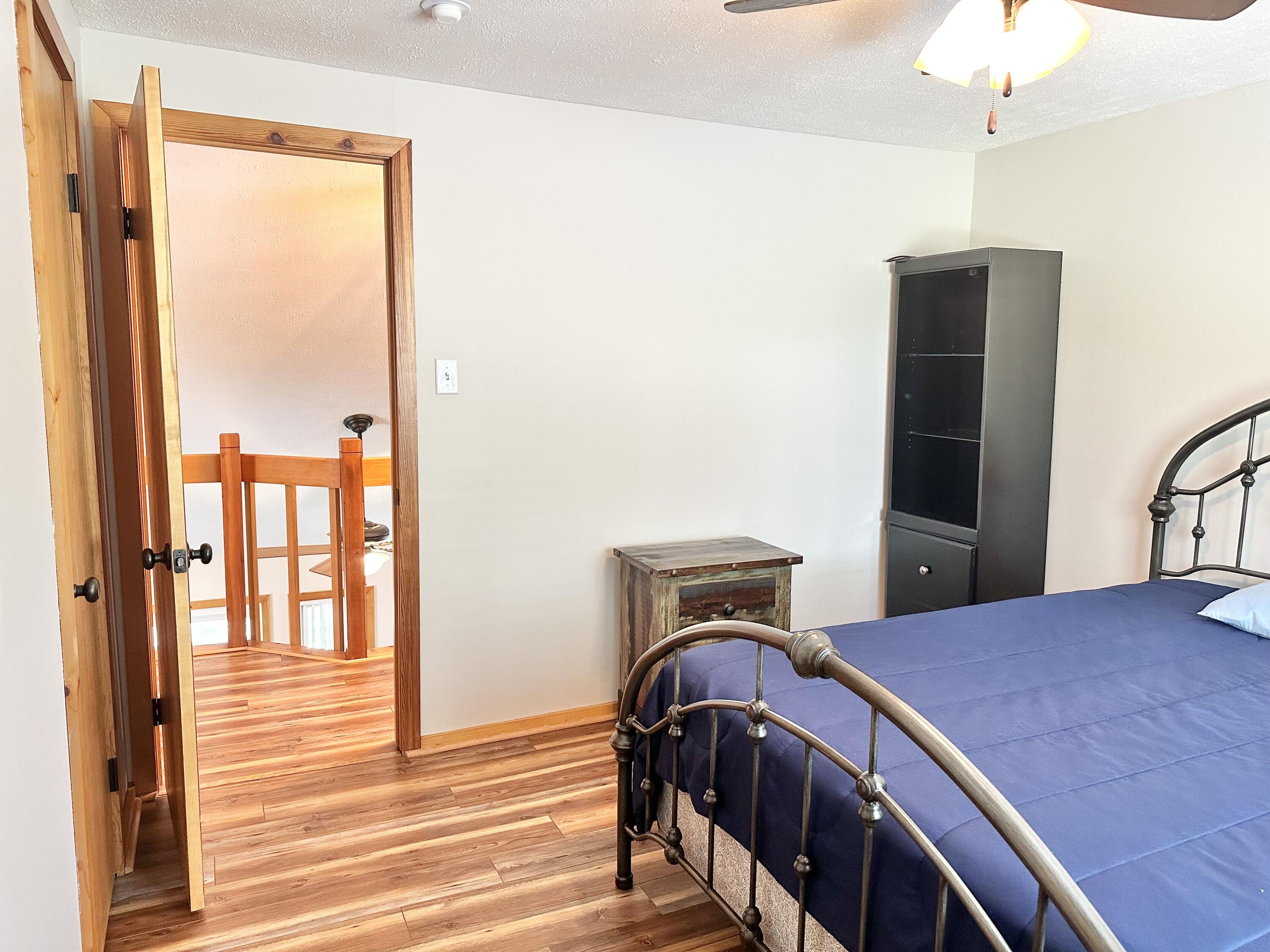 24804 Camelot Drive Property Photo 33