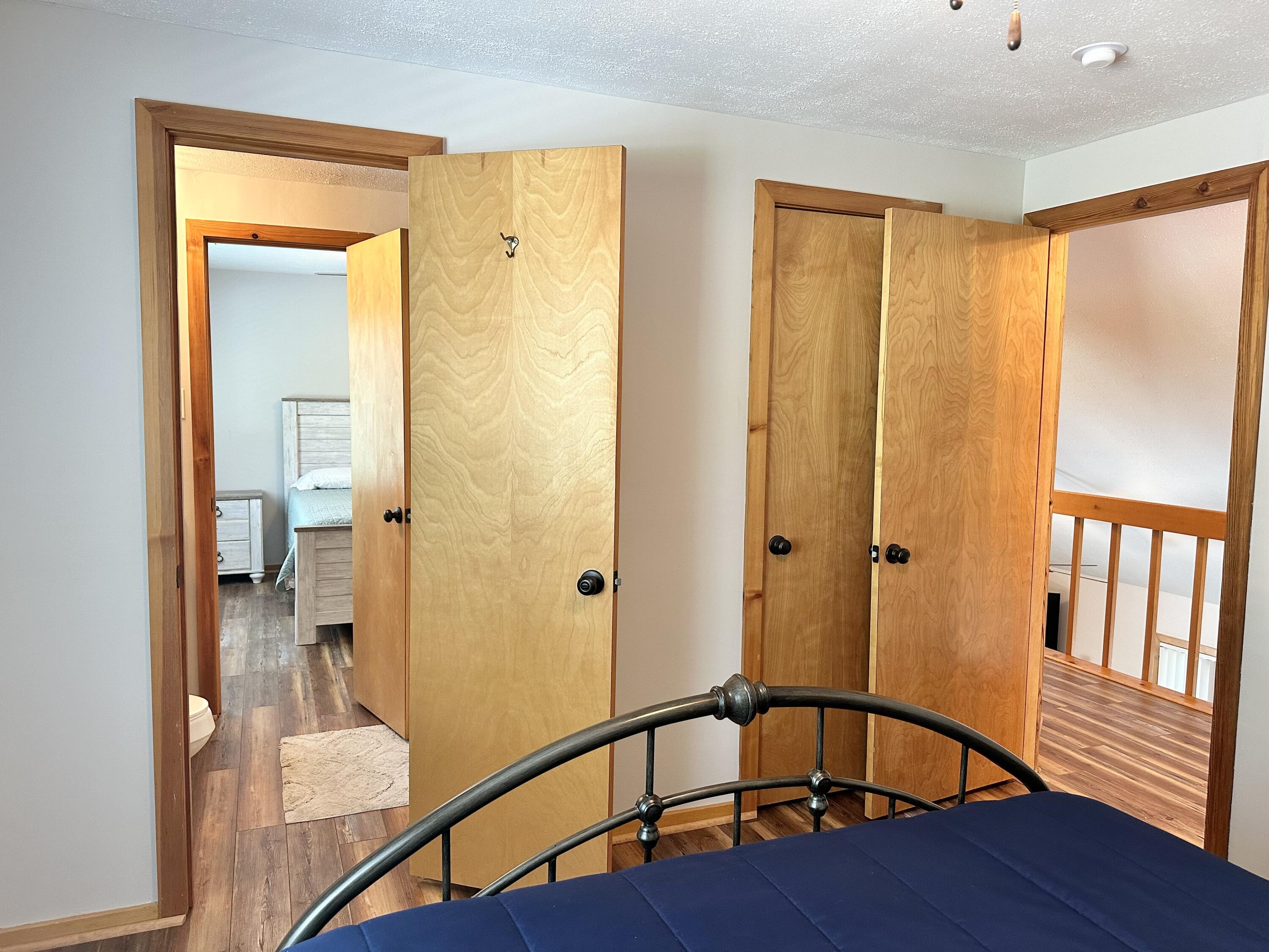 24804 Camelot Drive Property Photo 34