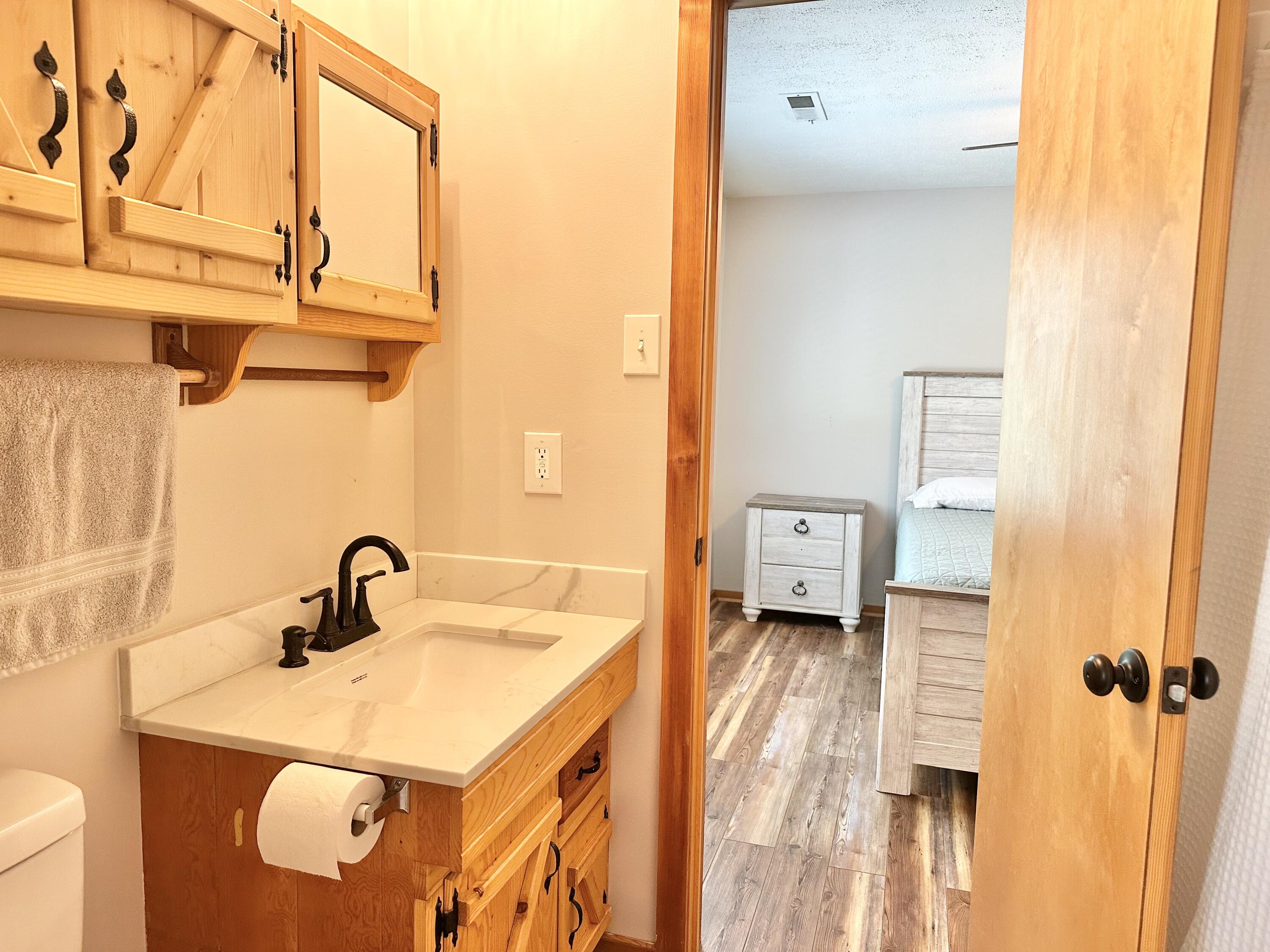 24804 Camelot Drive Property Photo 35