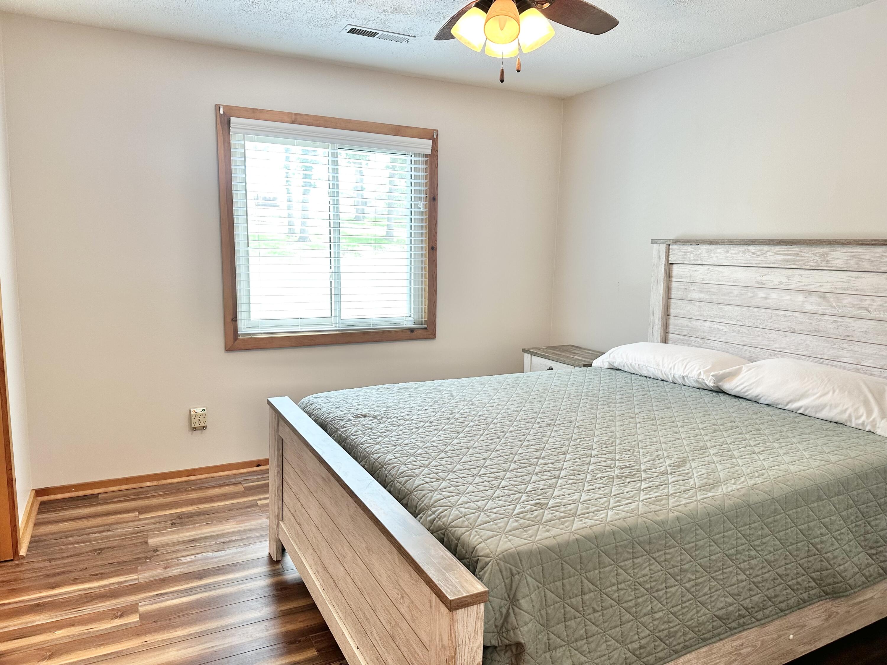 24804 Camelot Drive Property Photo 40
