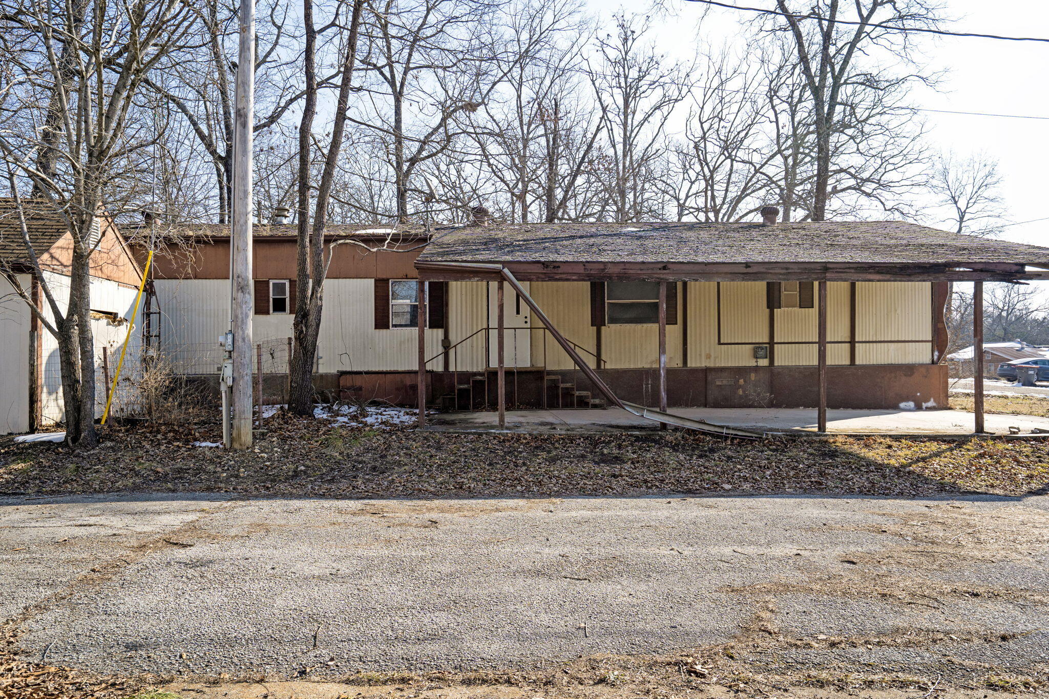 4017 White Oak Road Property Photo 4