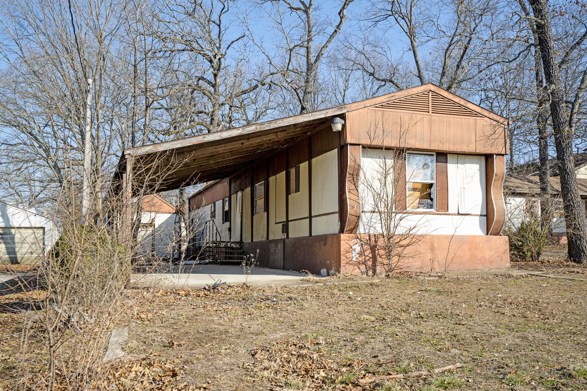 4017 White Oak Road Property Photo 7