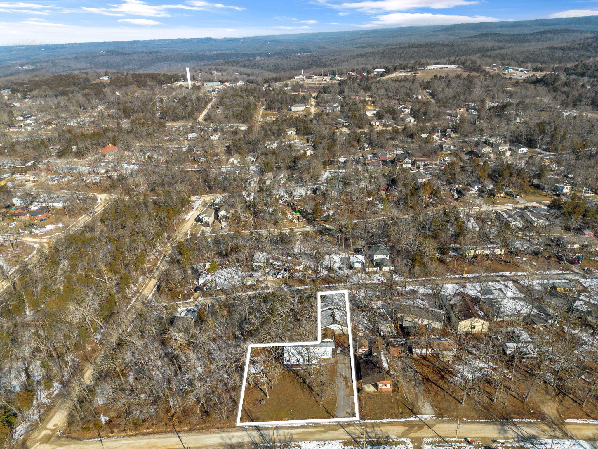 4013 White Oak Road Property Photo 4