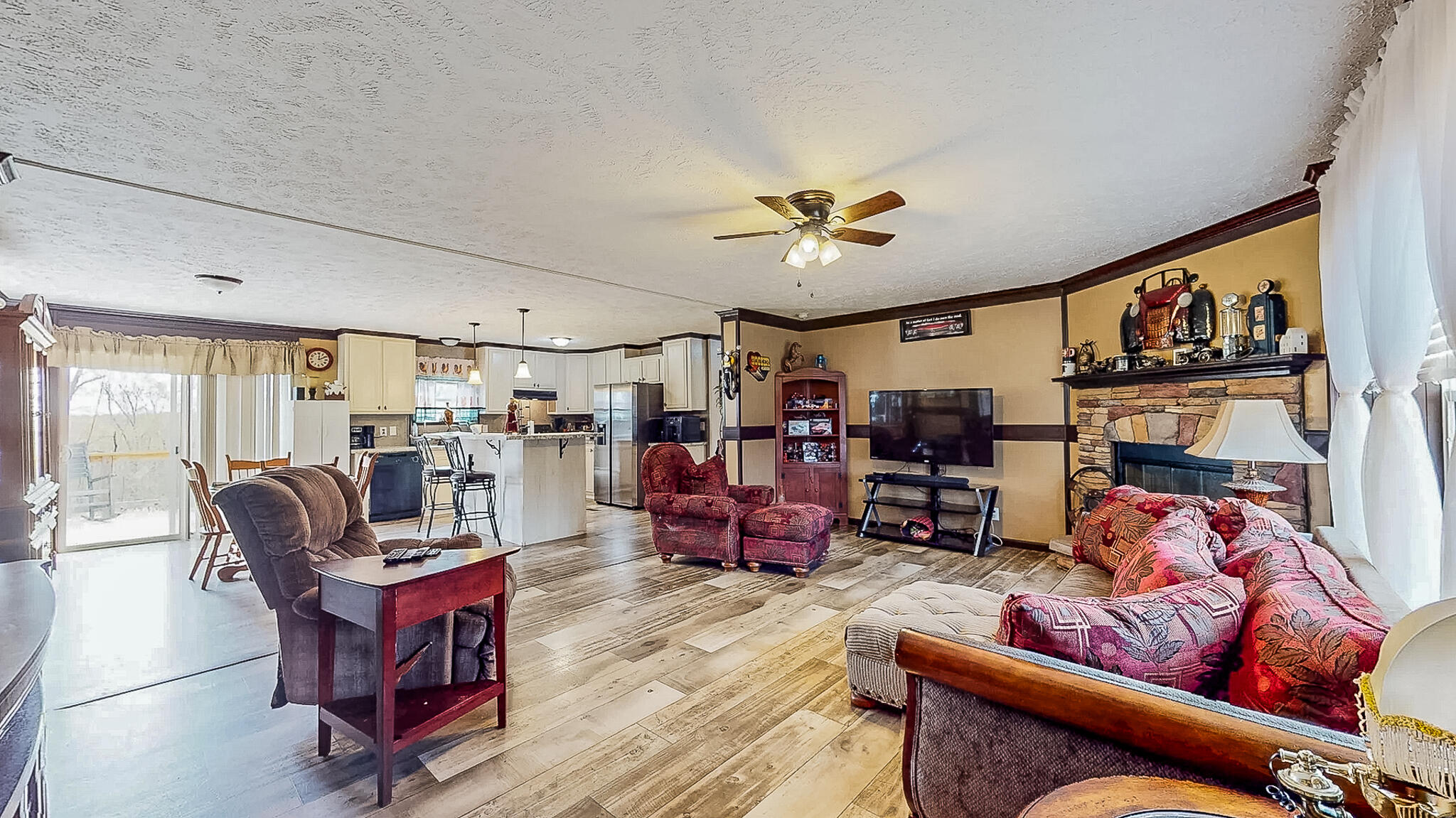 21722 Sibley Road Property Photo 7