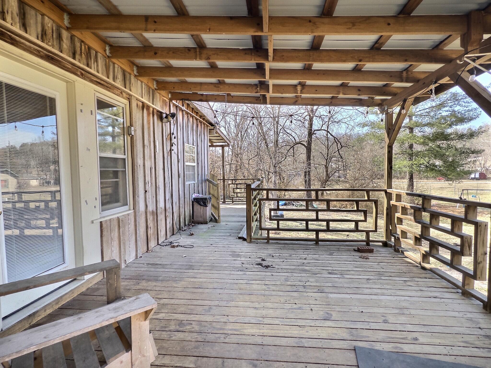 1004 Joyce Street Property Photo 4