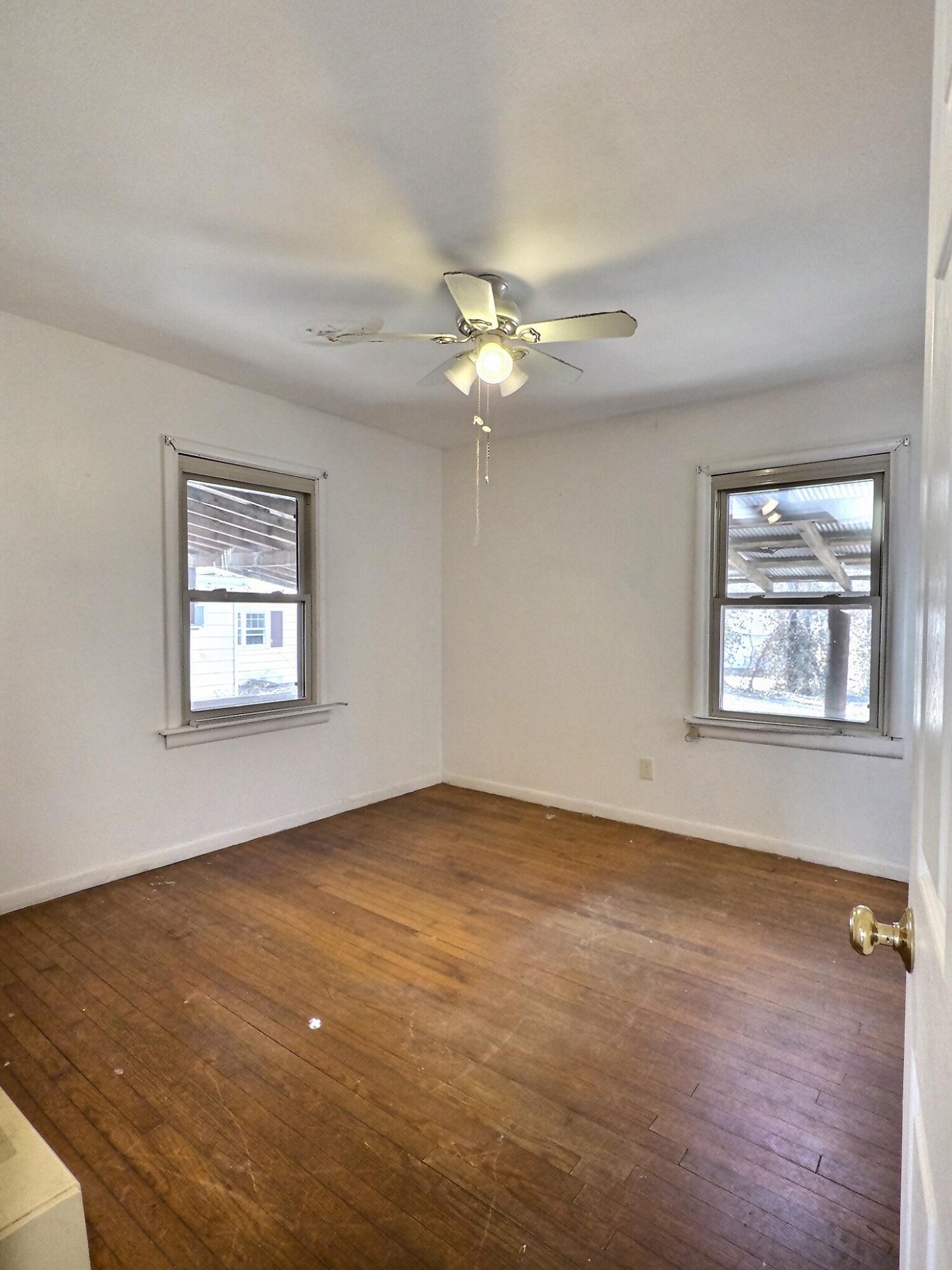 1004 Joyce Street Property Photo 15