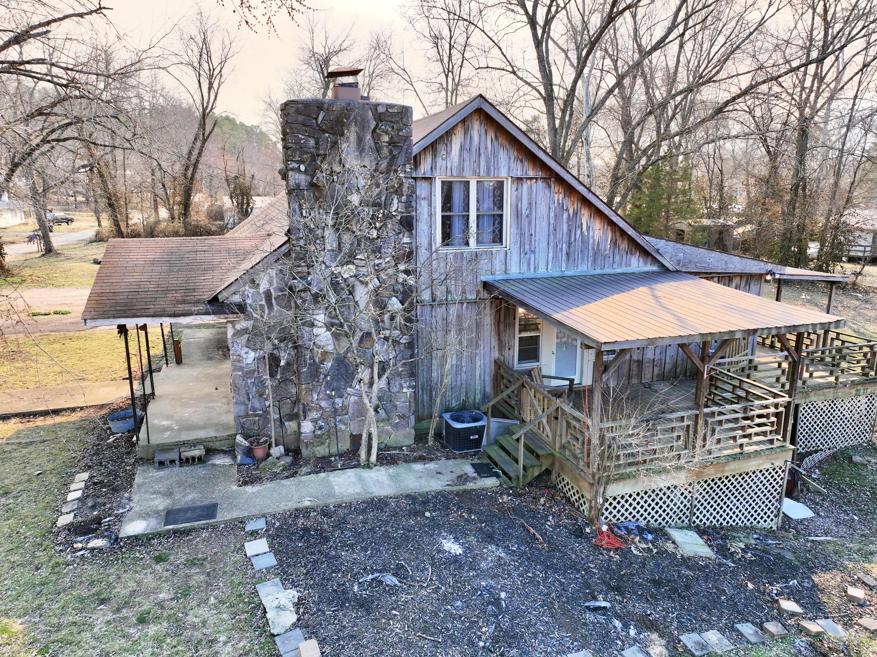 1004 Joyce Street Property Photo 24
