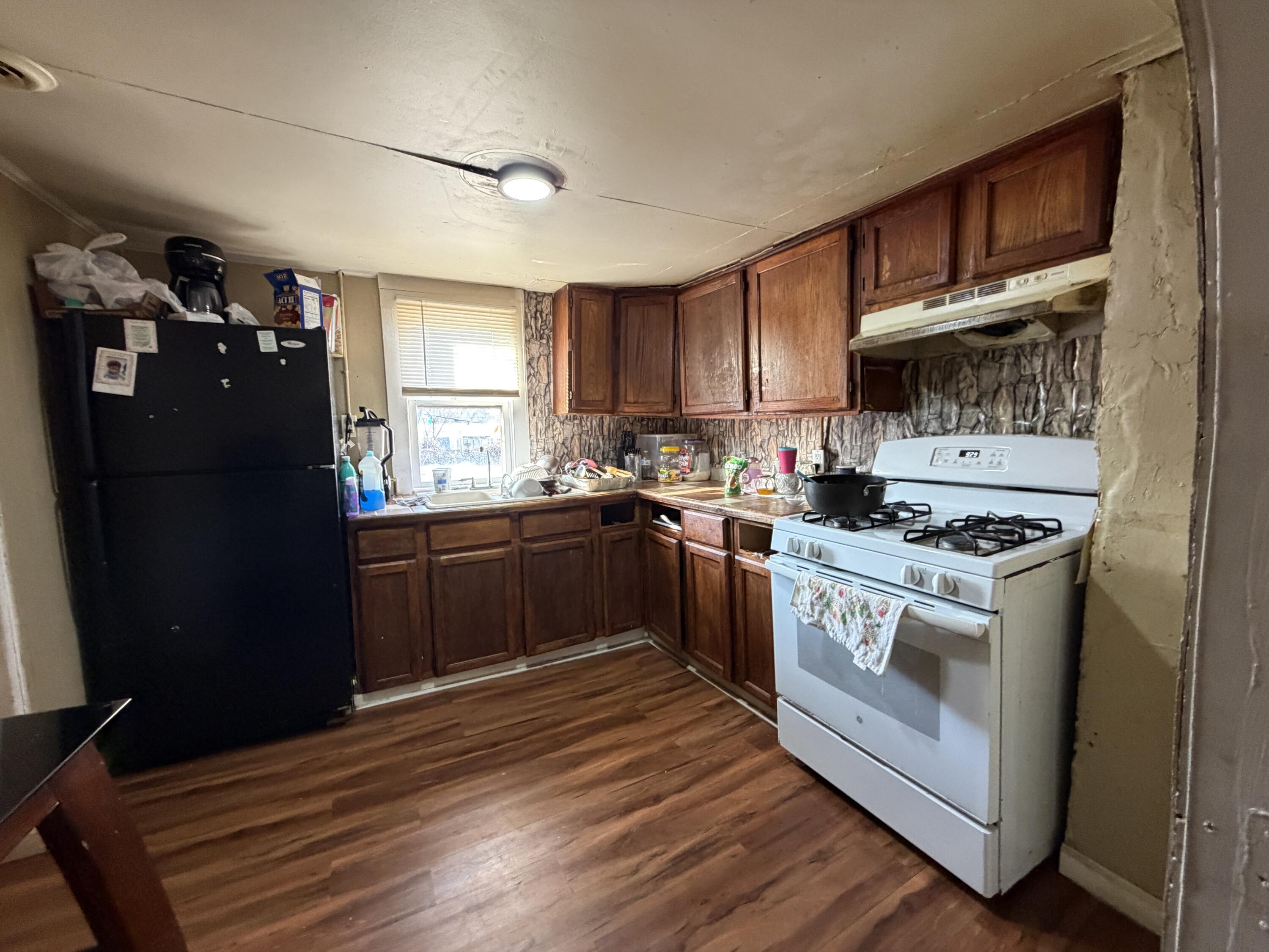 627 North Forest Avenue Property Photo 7