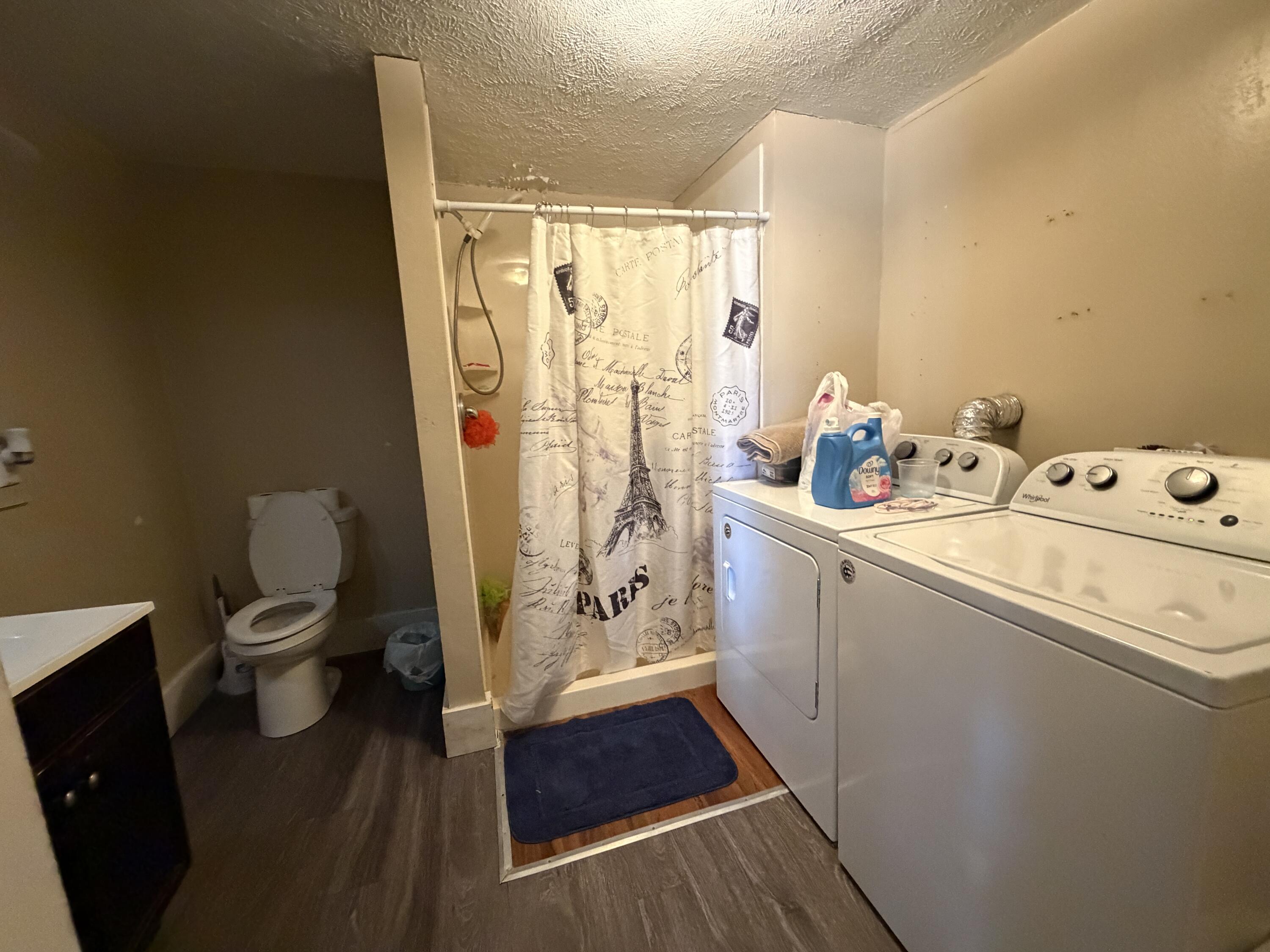 627 North Forest Avenue Property Photo 10