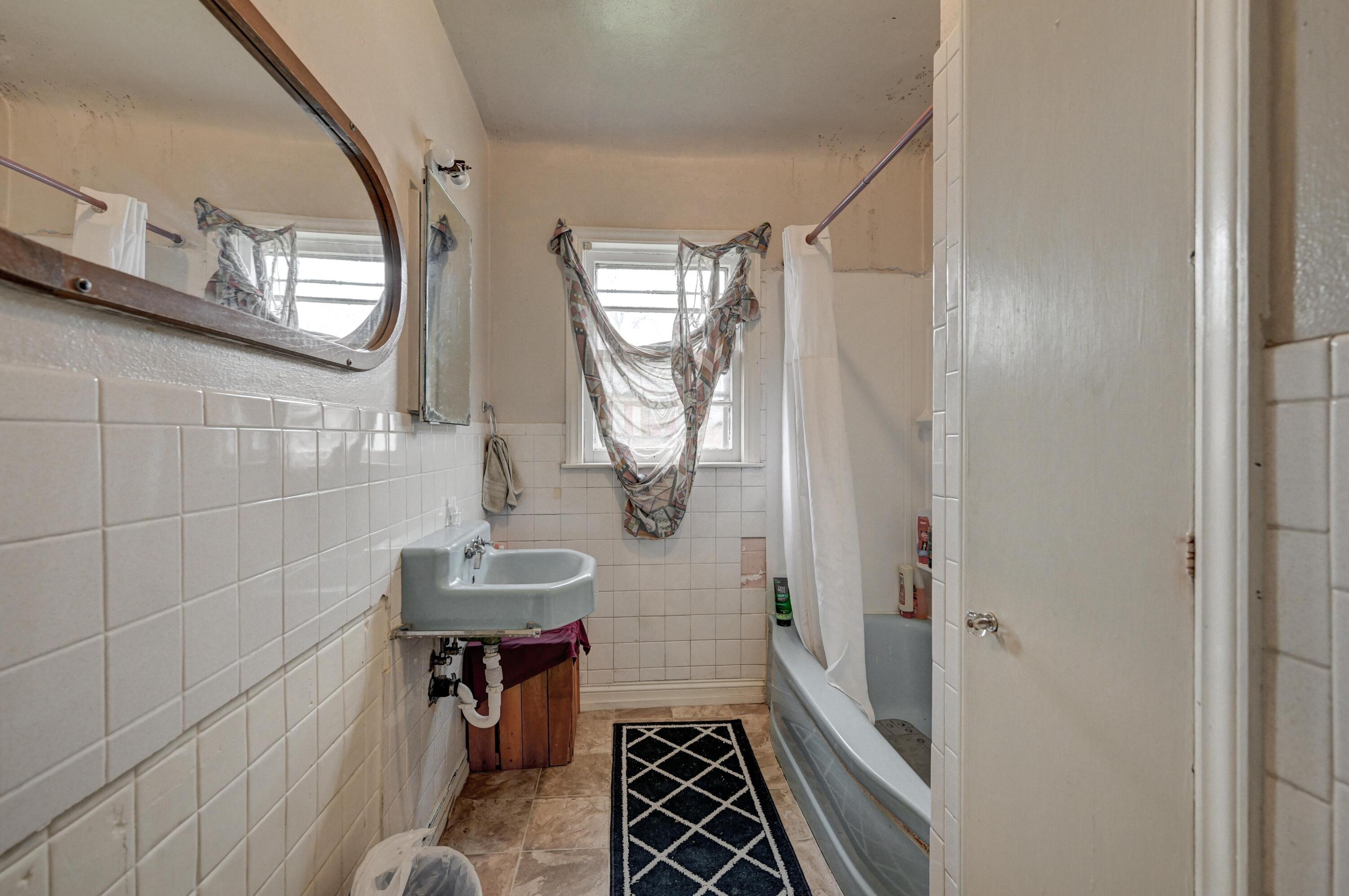 615/617 West 21st Street Property Photo 11