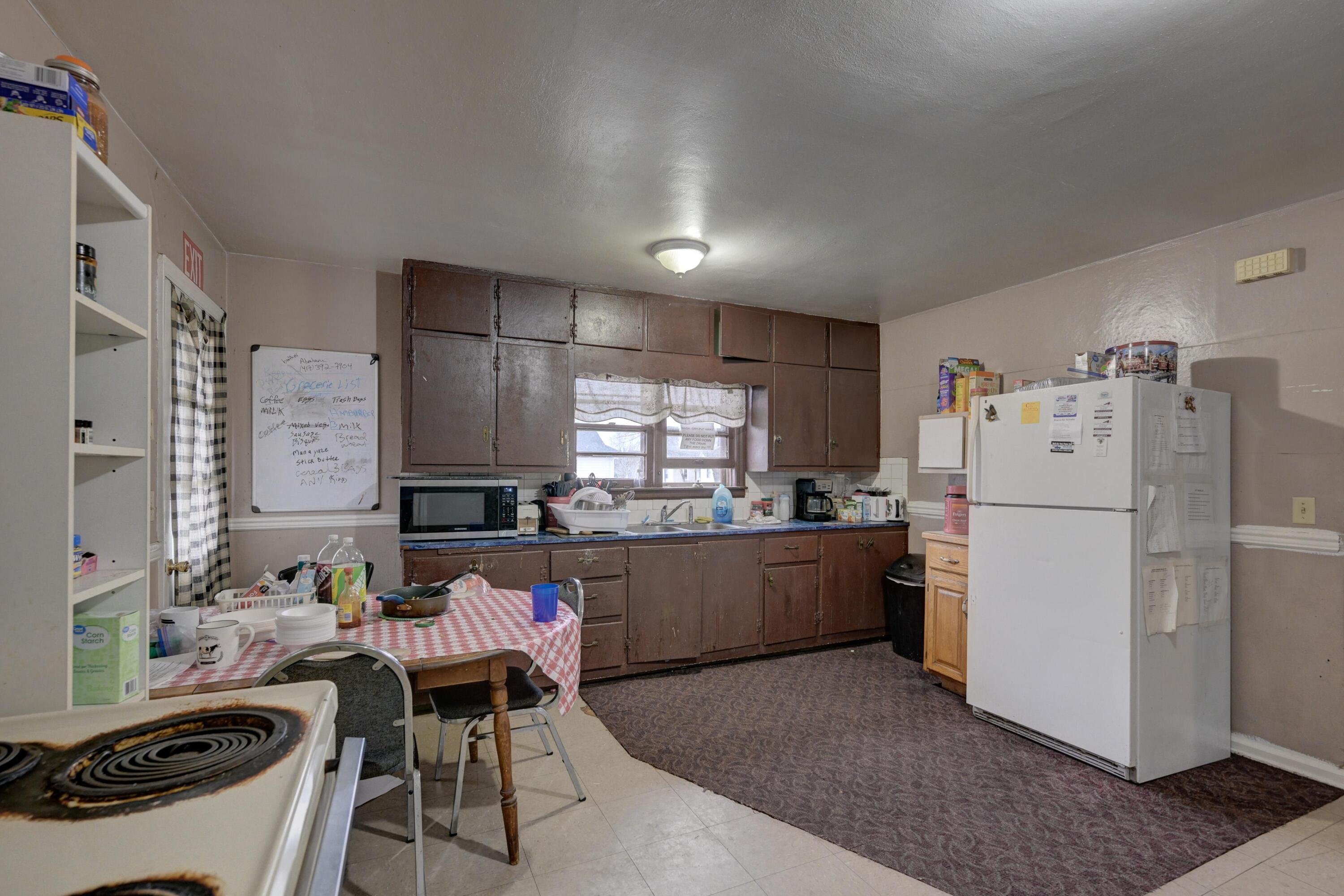 615/617 West 21st Street Property Photo 14
