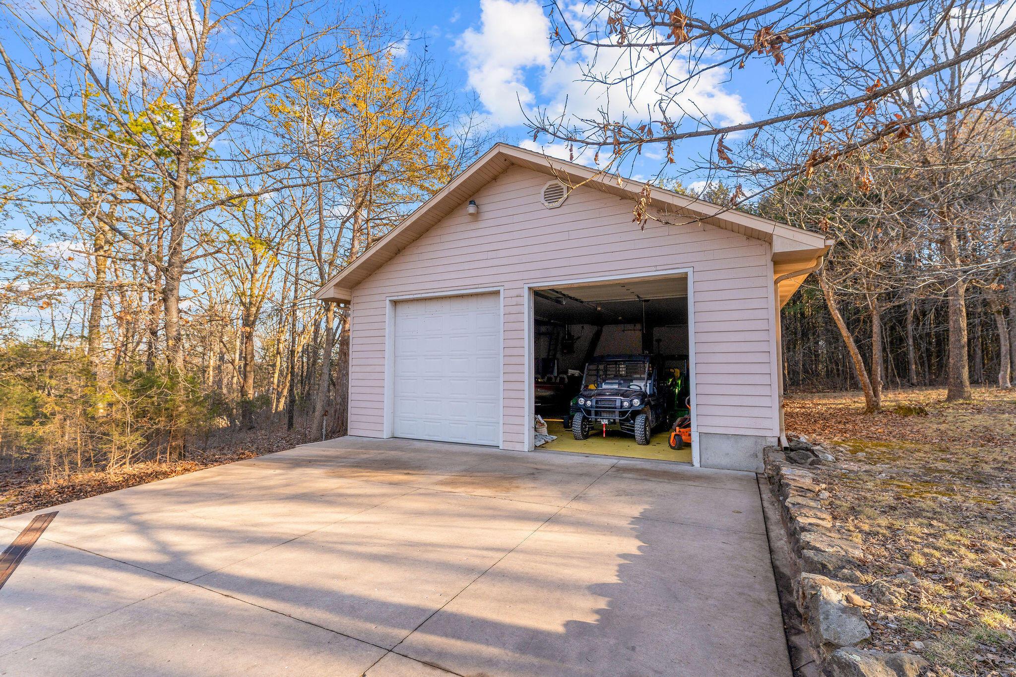 150 Temple Lane Property Photo 4