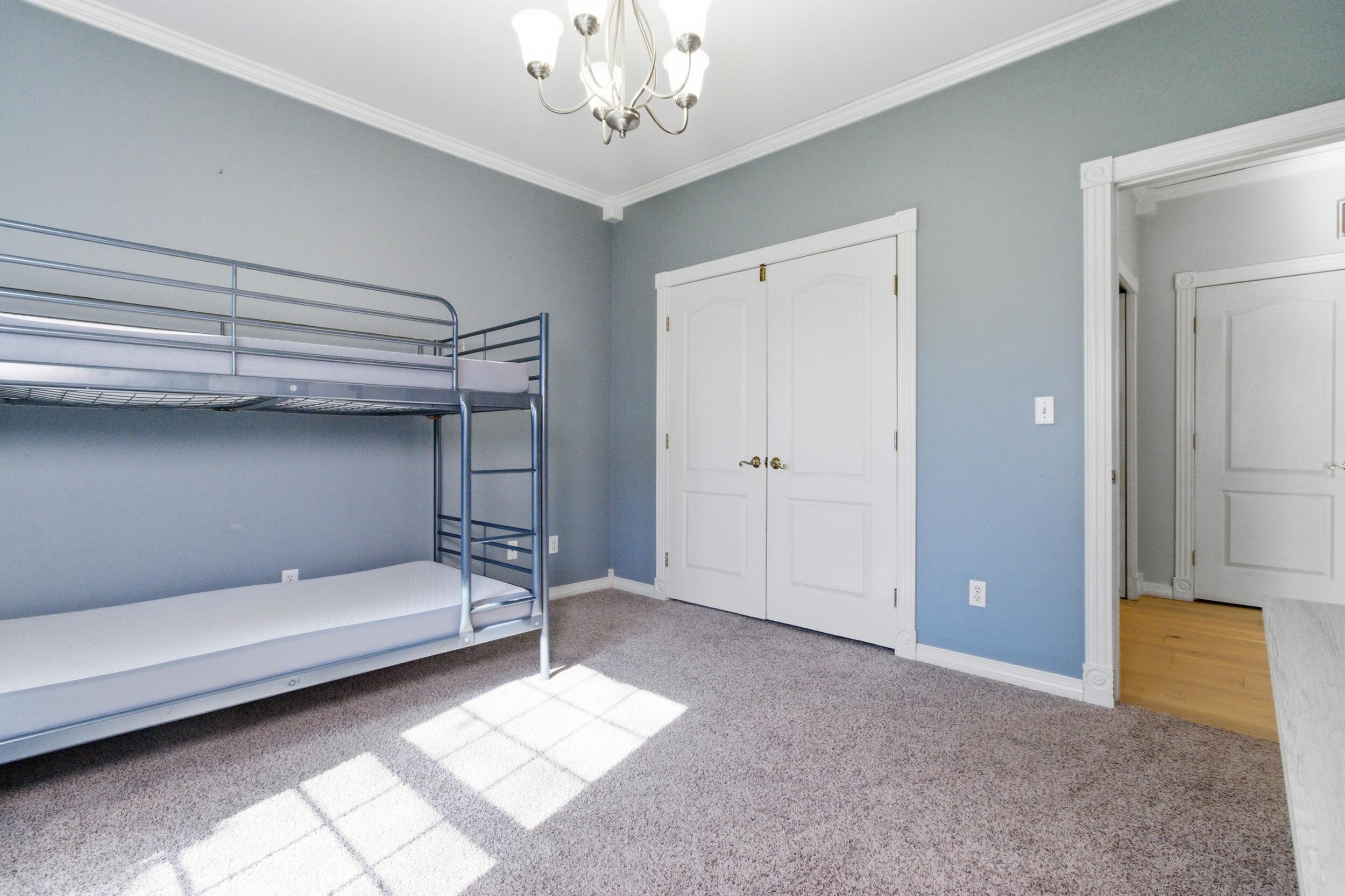 2111 Sycamore Drive Property Photo 16