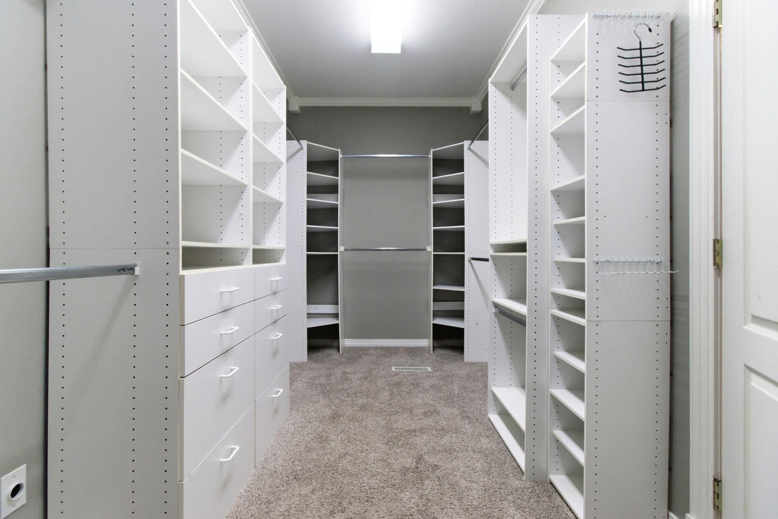 2111 Sycamore Drive Property Photo 21