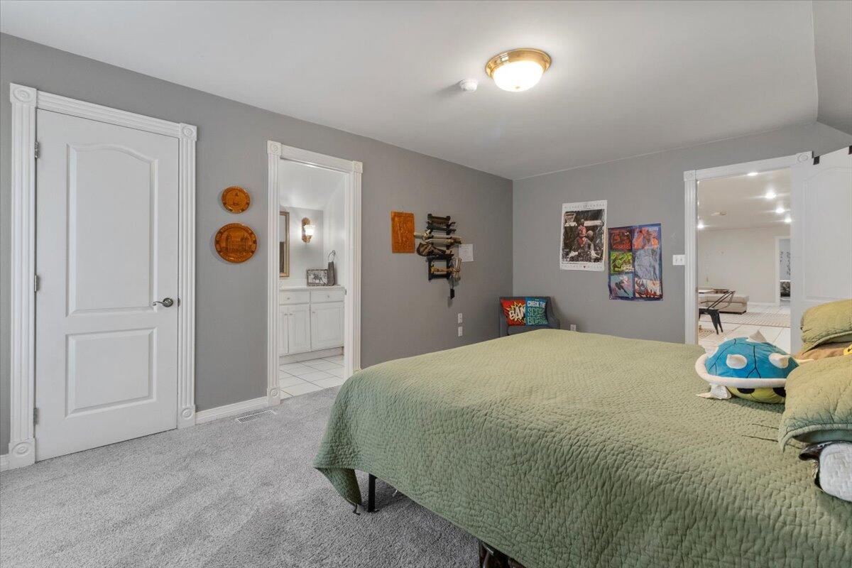 2111 Sycamore Drive Property Photo 38