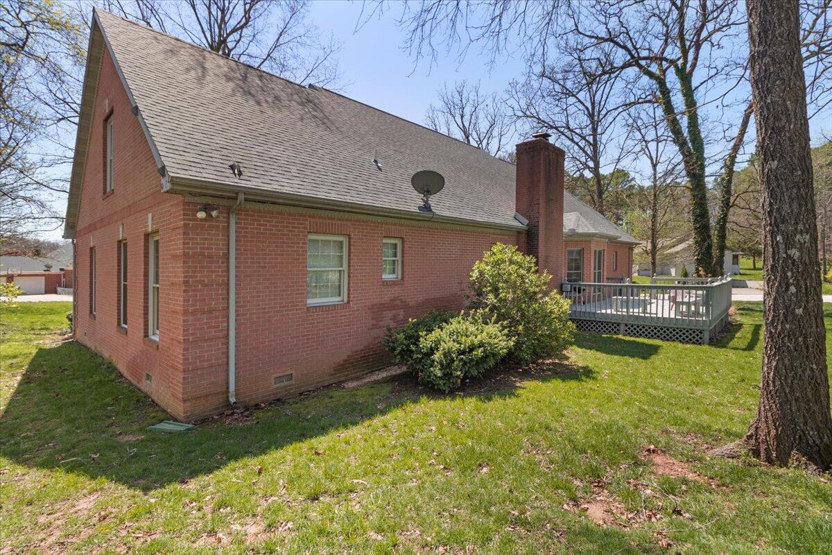2111 Sycamore Drive Property Photo 40