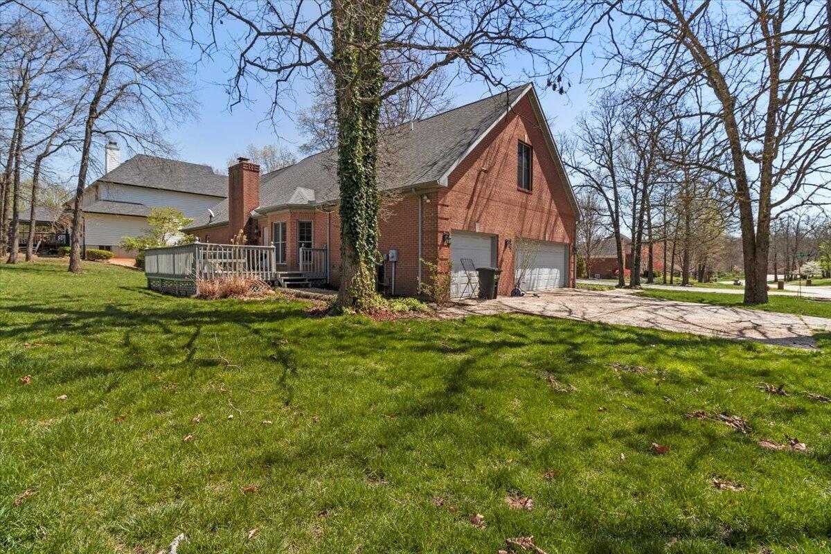 2111 Sycamore Drive Property Photo 42