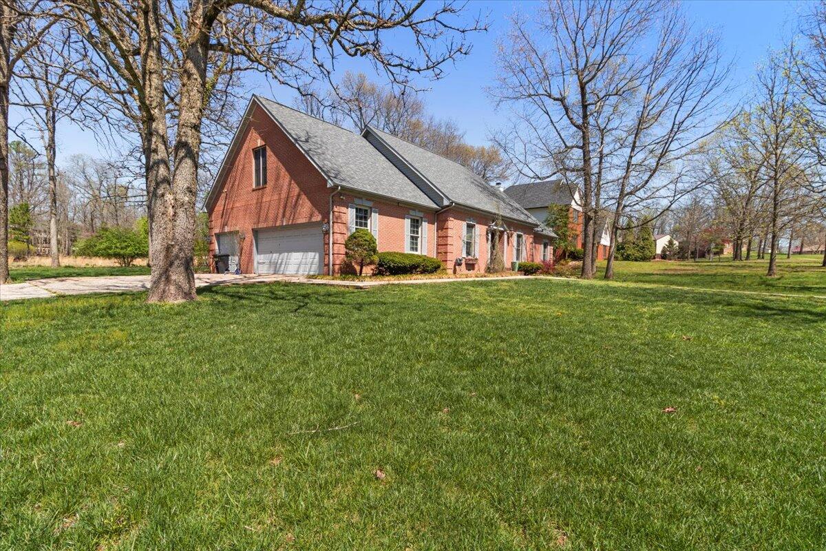 2111 Sycamore Drive Property Photo 43