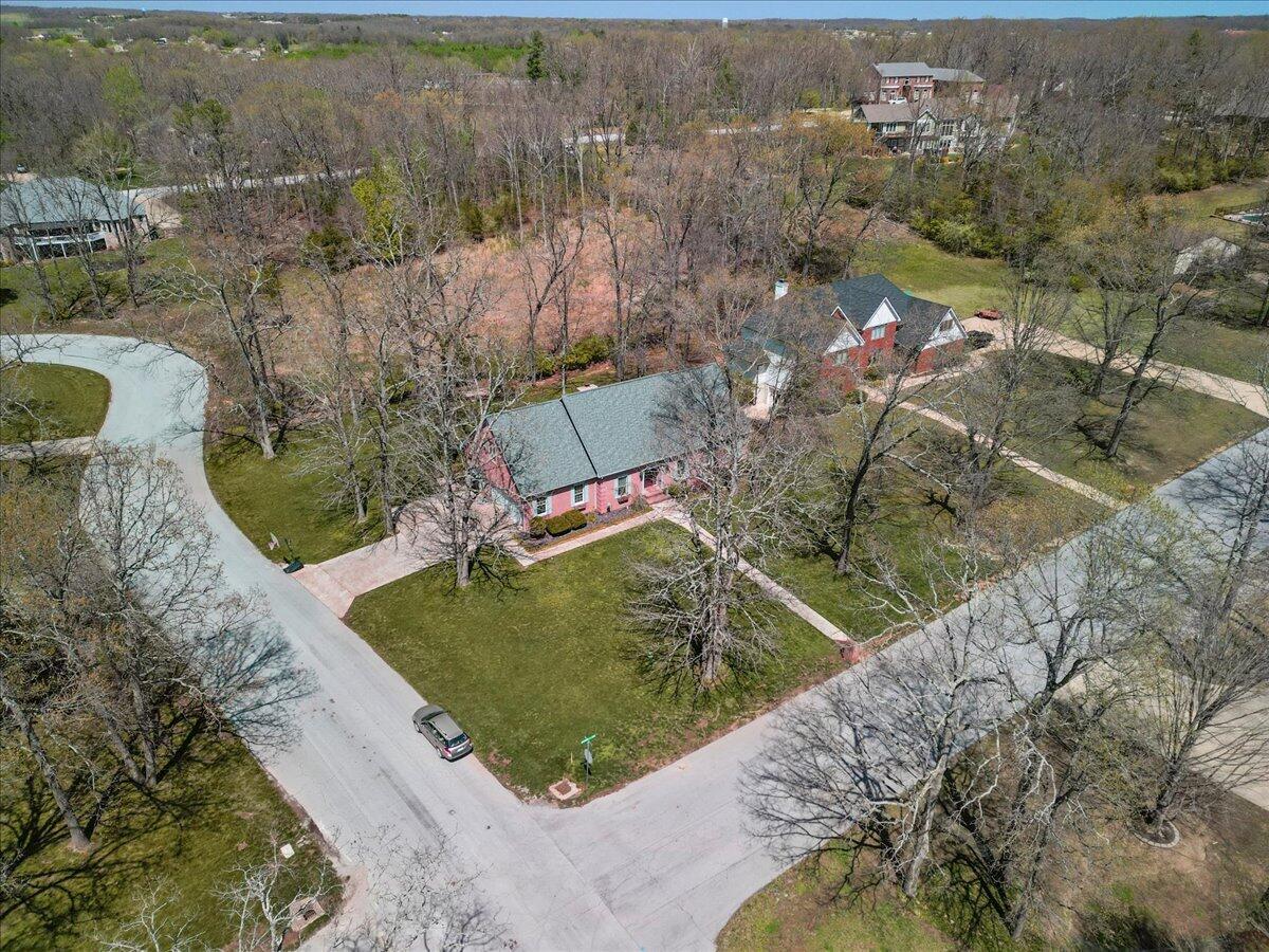 2111 Sycamore Drive Property Photo 46