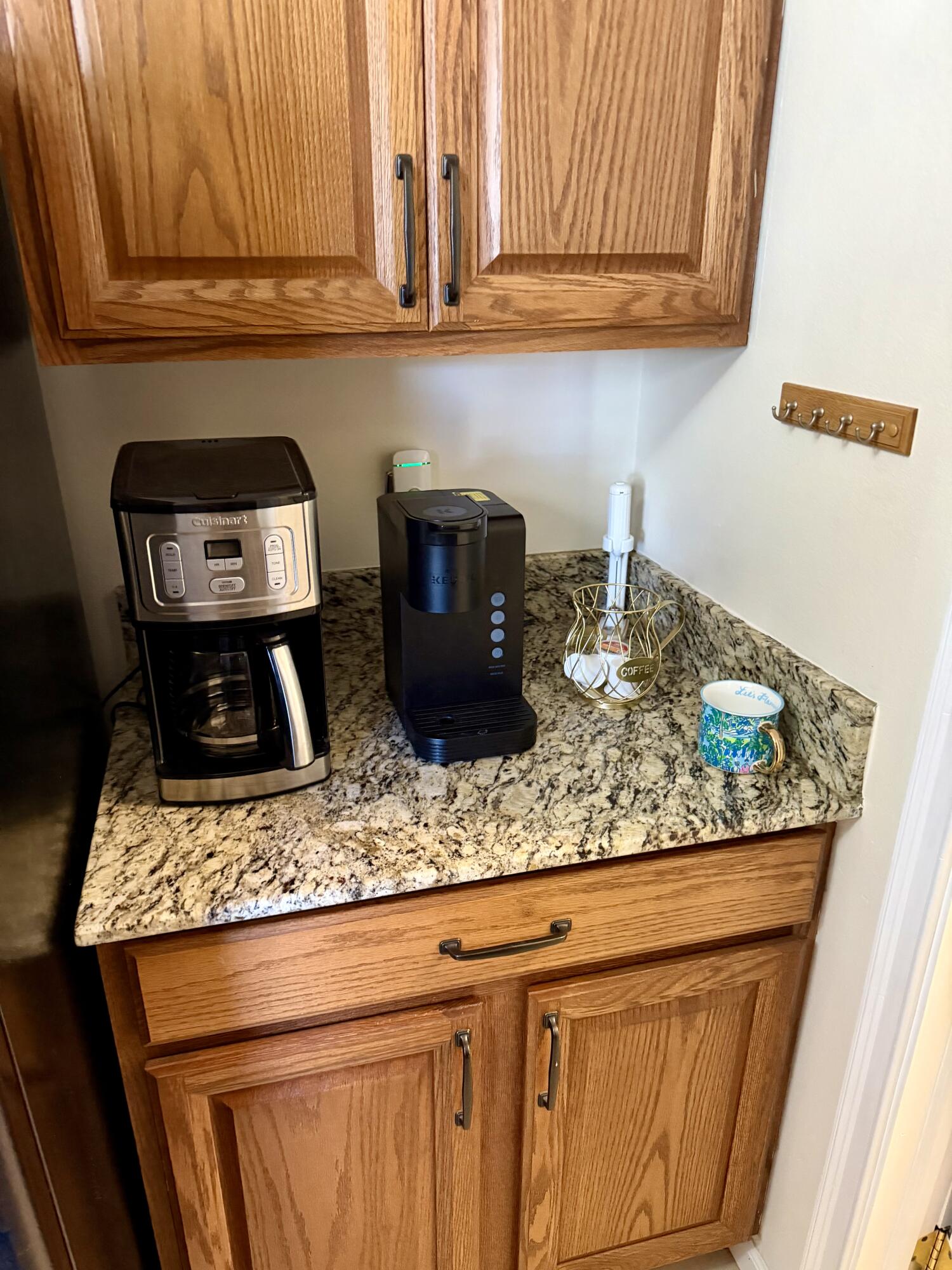 186 Bunker Ridge Drive Unit 1 Property Photo 12