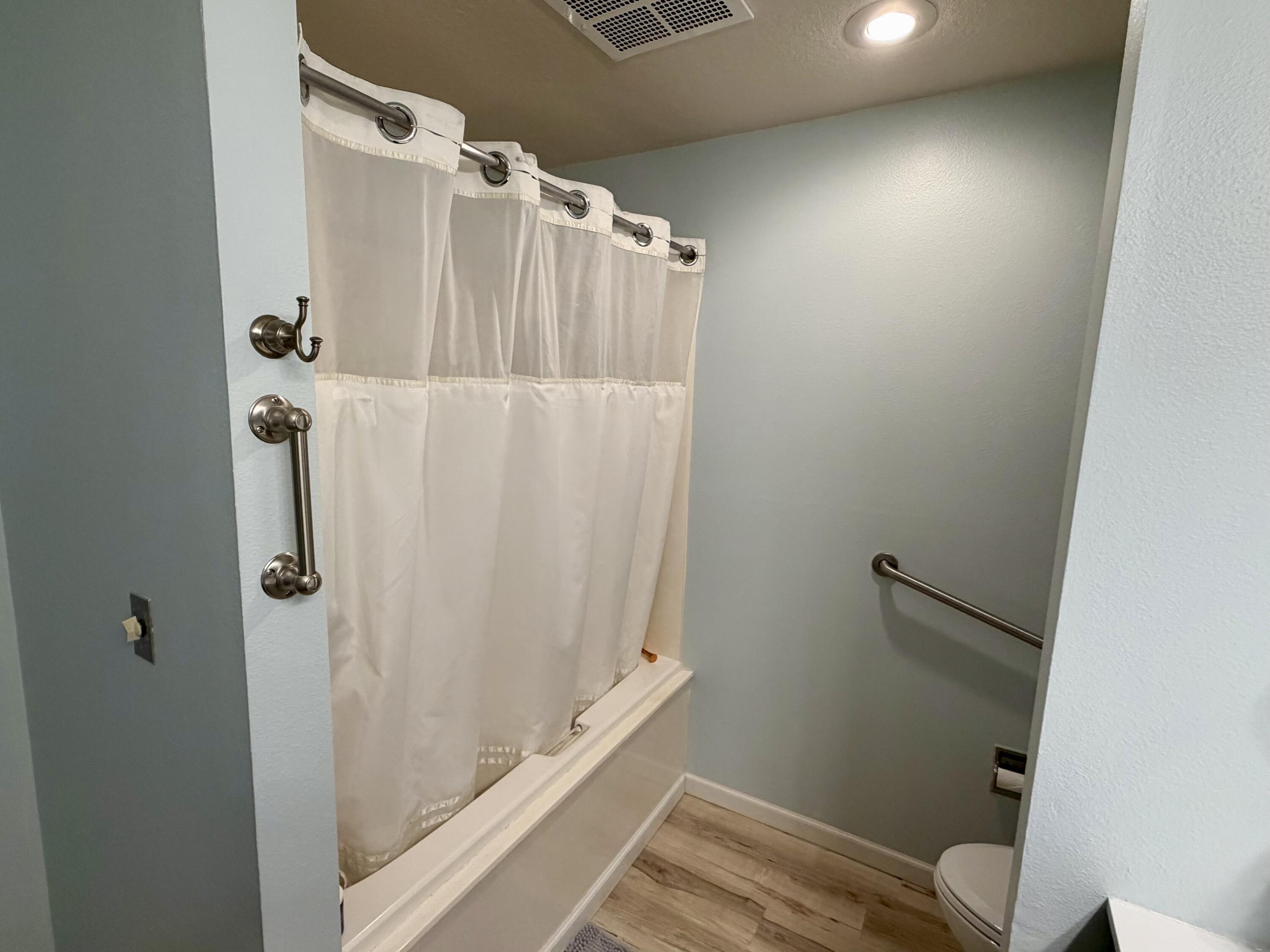 186 Bunker Ridge Drive Unit 1 Property Photo 18