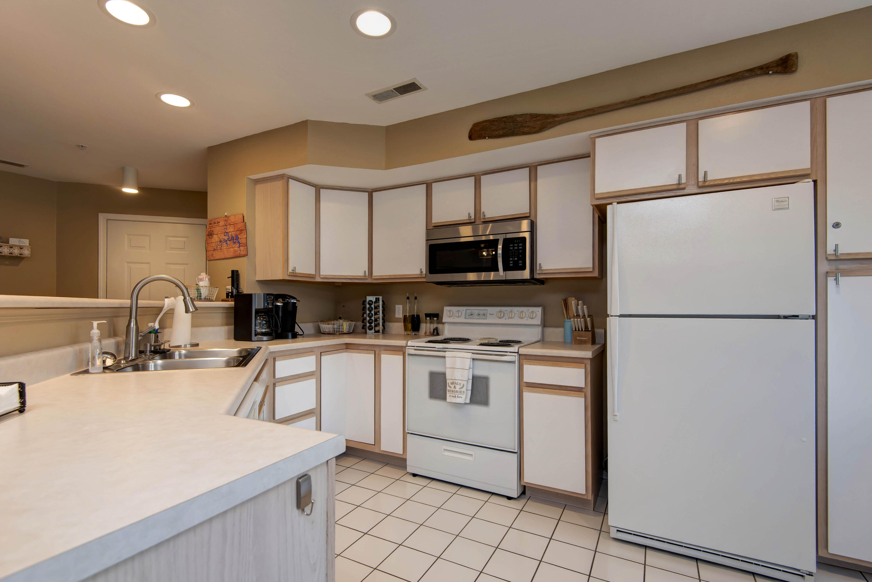 1302 Rocky Shore Terrace Property Photo 6
