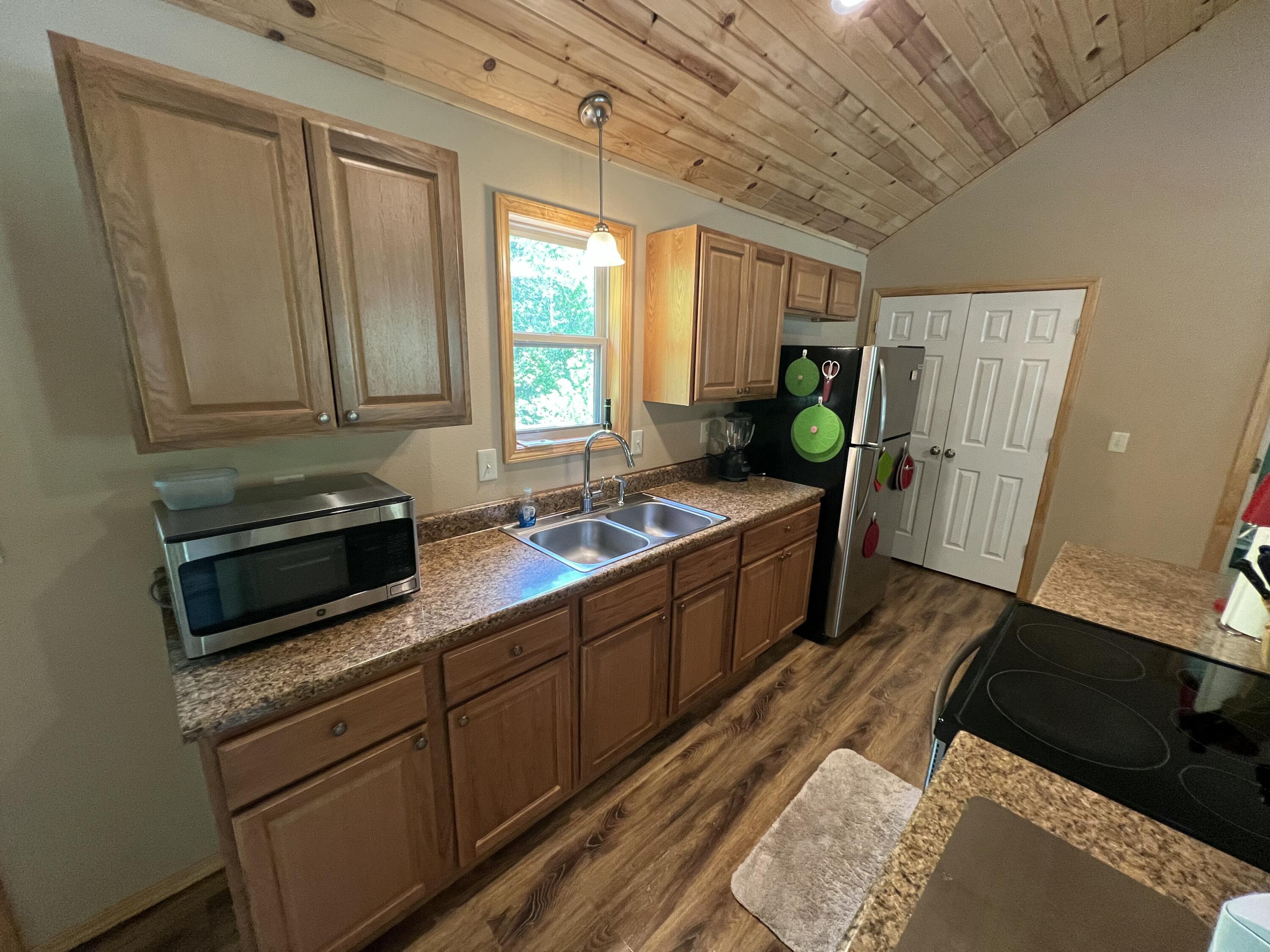 941 Peace In The Valley Road Property Photo 6
