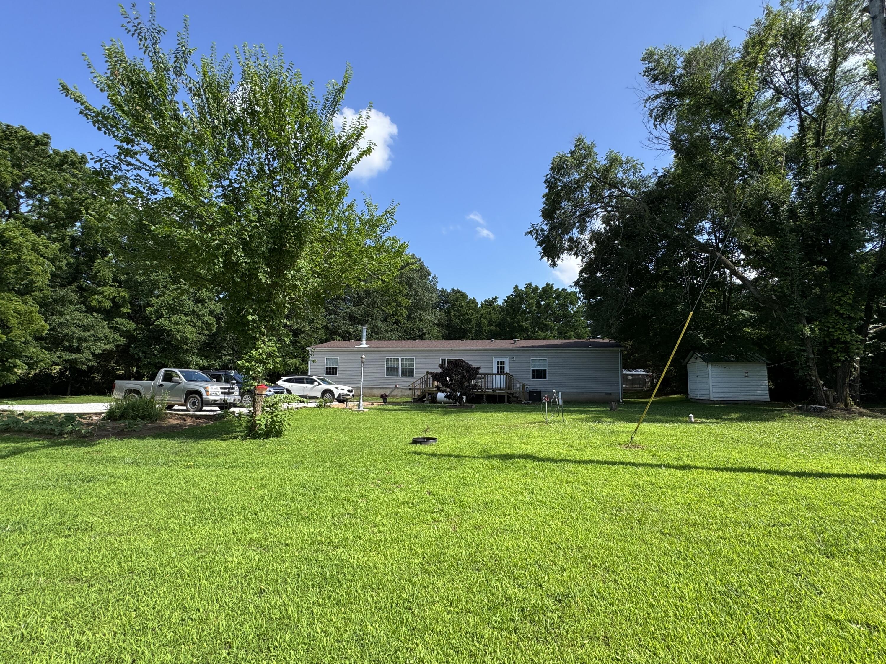 22465 East 850th Road Property Photo 4